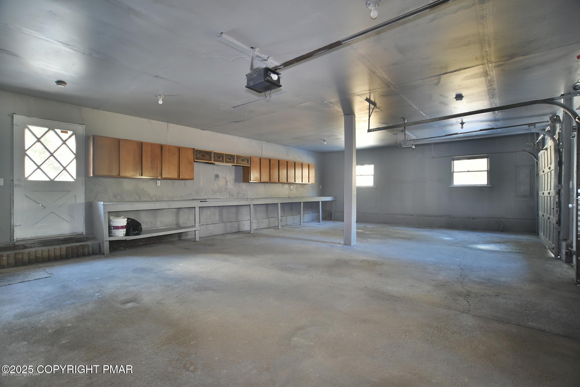 Blakeslee, Pennsylvania, 18610, United States, 4 Bedrooms Bedrooms, ,4 BathroomsBathrooms,Residential,For Sale,1982561