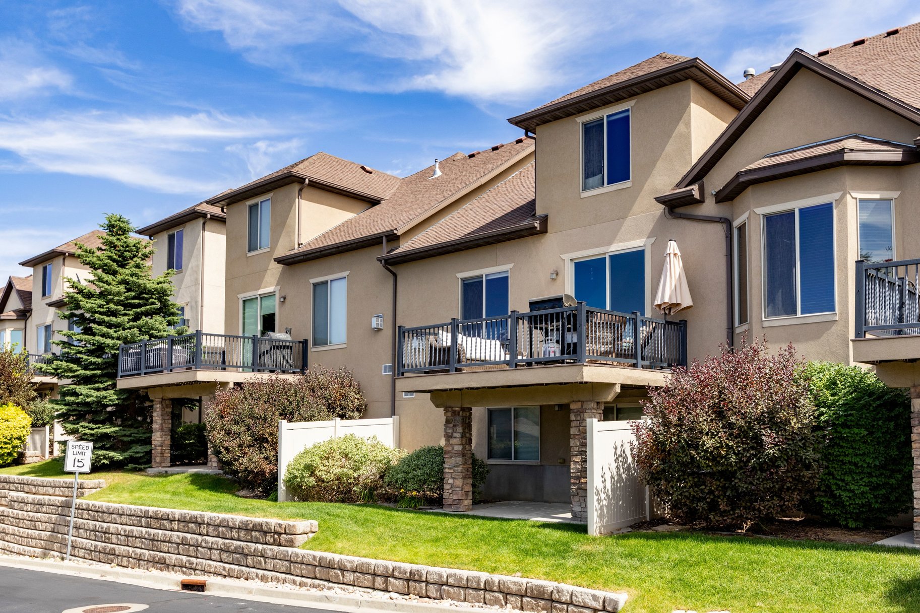  Wasatch Front Views, Walkout Basement & Low-Maintenance Luxury - 物件實景