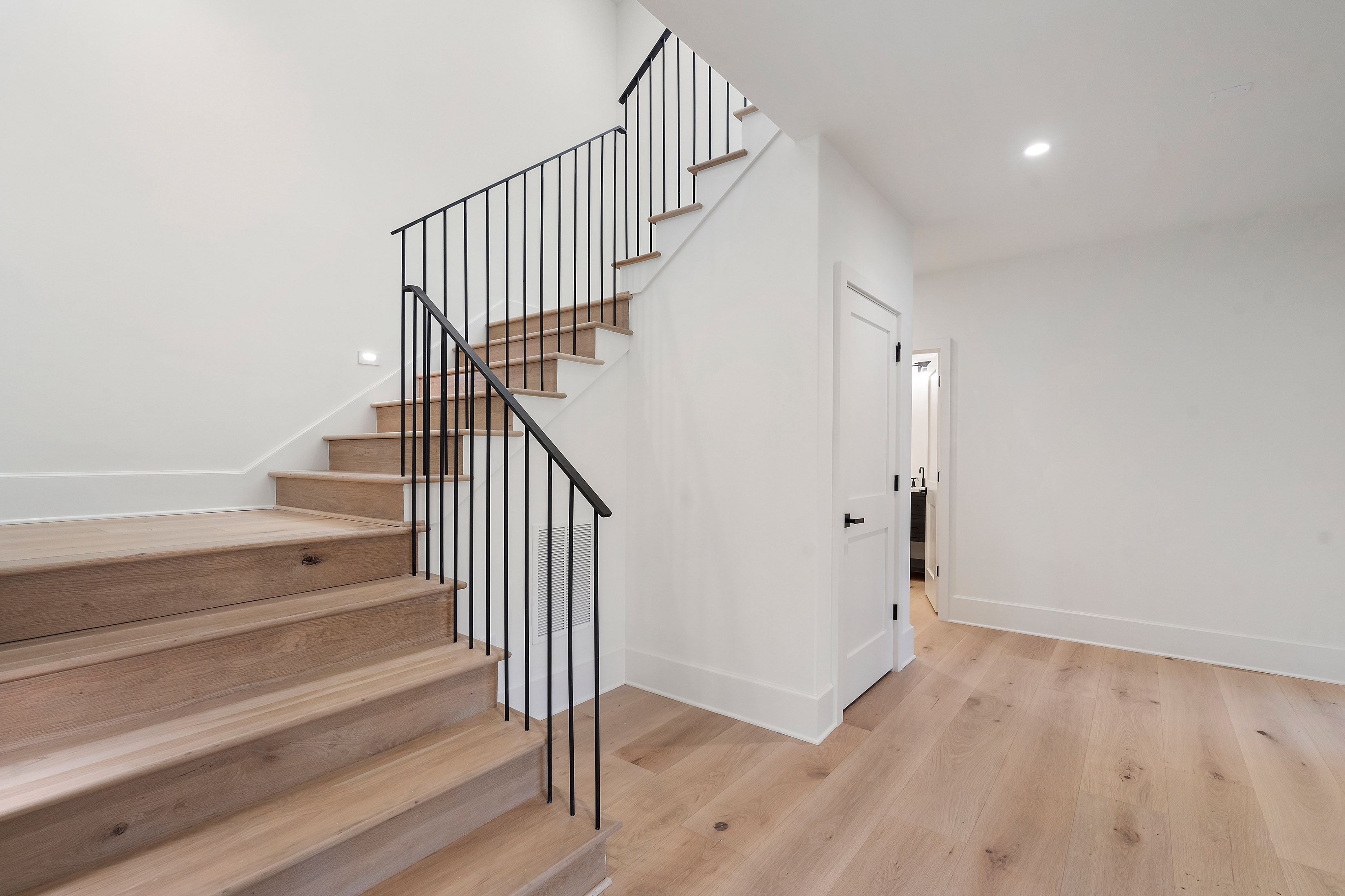  Exceptional New Home Located in Sought-After Communities in Downtown Alpharetta - 物件實景