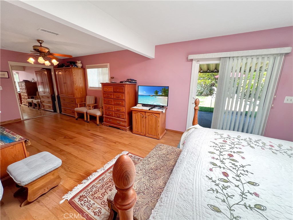 Santa Ana, California, 92701, United States, 4 Bedrooms Bedrooms, ,2 BathroomsBathrooms,Residential,For Sale,1940678