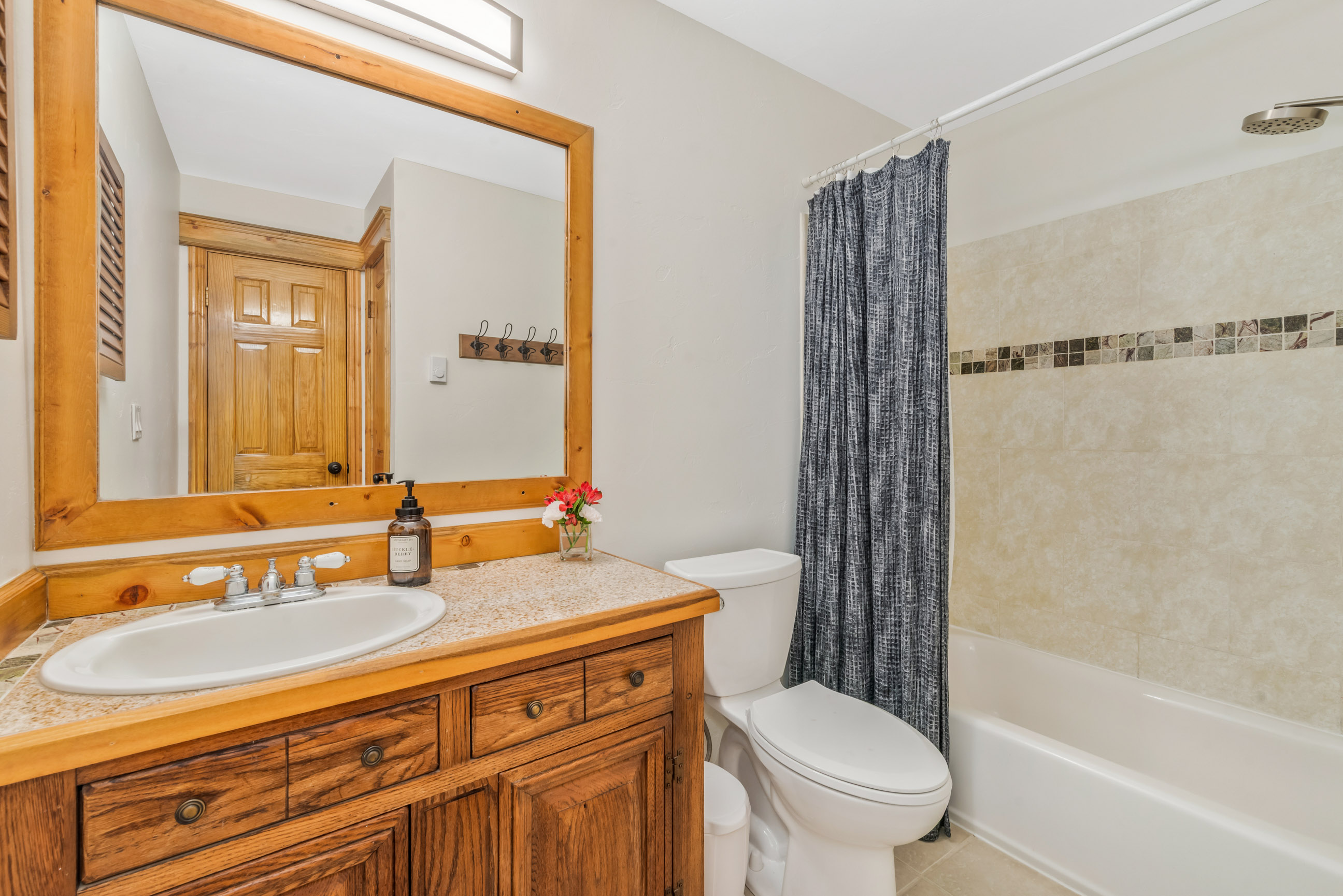  30331 County Road 16 Unit #302, Oak Creek, CO 80467 - 物件實景