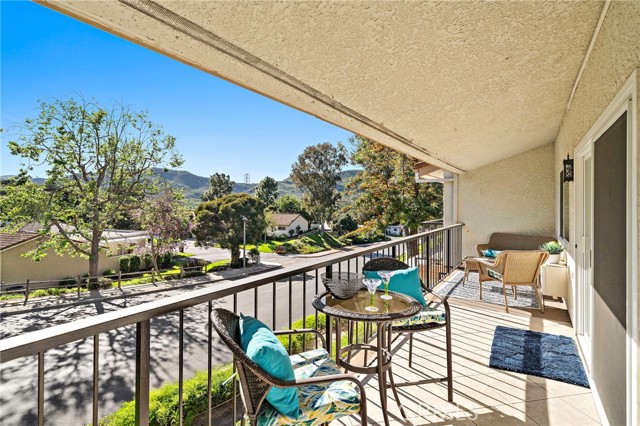 Laguna Woods, California, 92637, United States, 2 Bedrooms Bedrooms, ,2 BathroomsBathrooms,Residential,For Sale,2033232