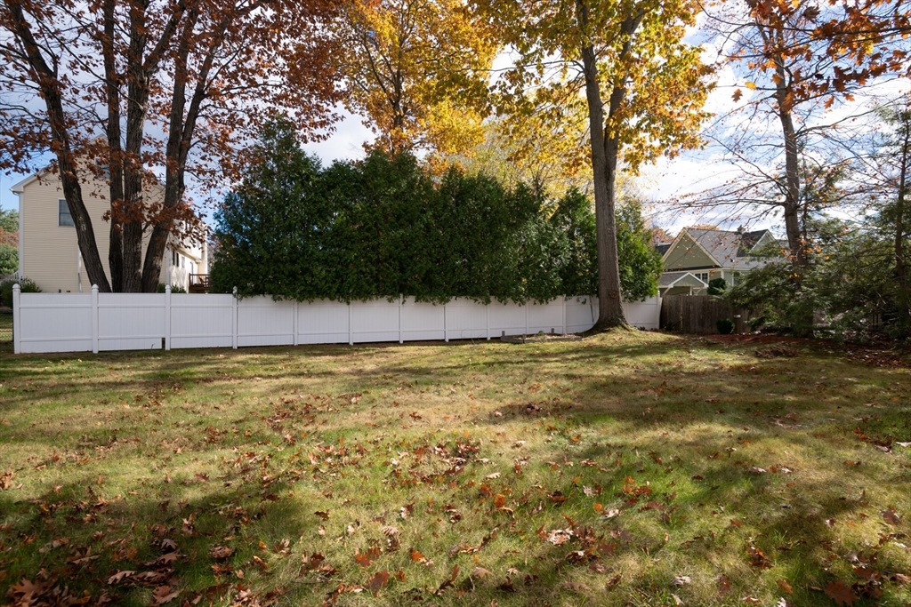 Seabrook, New Hampshire, 03874, United States, 3 Bedrooms Bedrooms, ,2 BathroomsBathrooms,Residential,For Sale,1989361