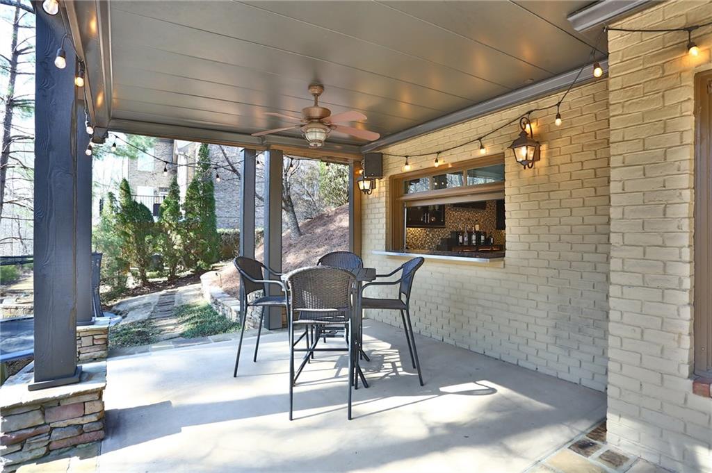 Suwanee, Georgia, 30024, United States, 5 Bedrooms Bedrooms, ,5 BathroomsBathrooms,Residential,For Sale,2025852
