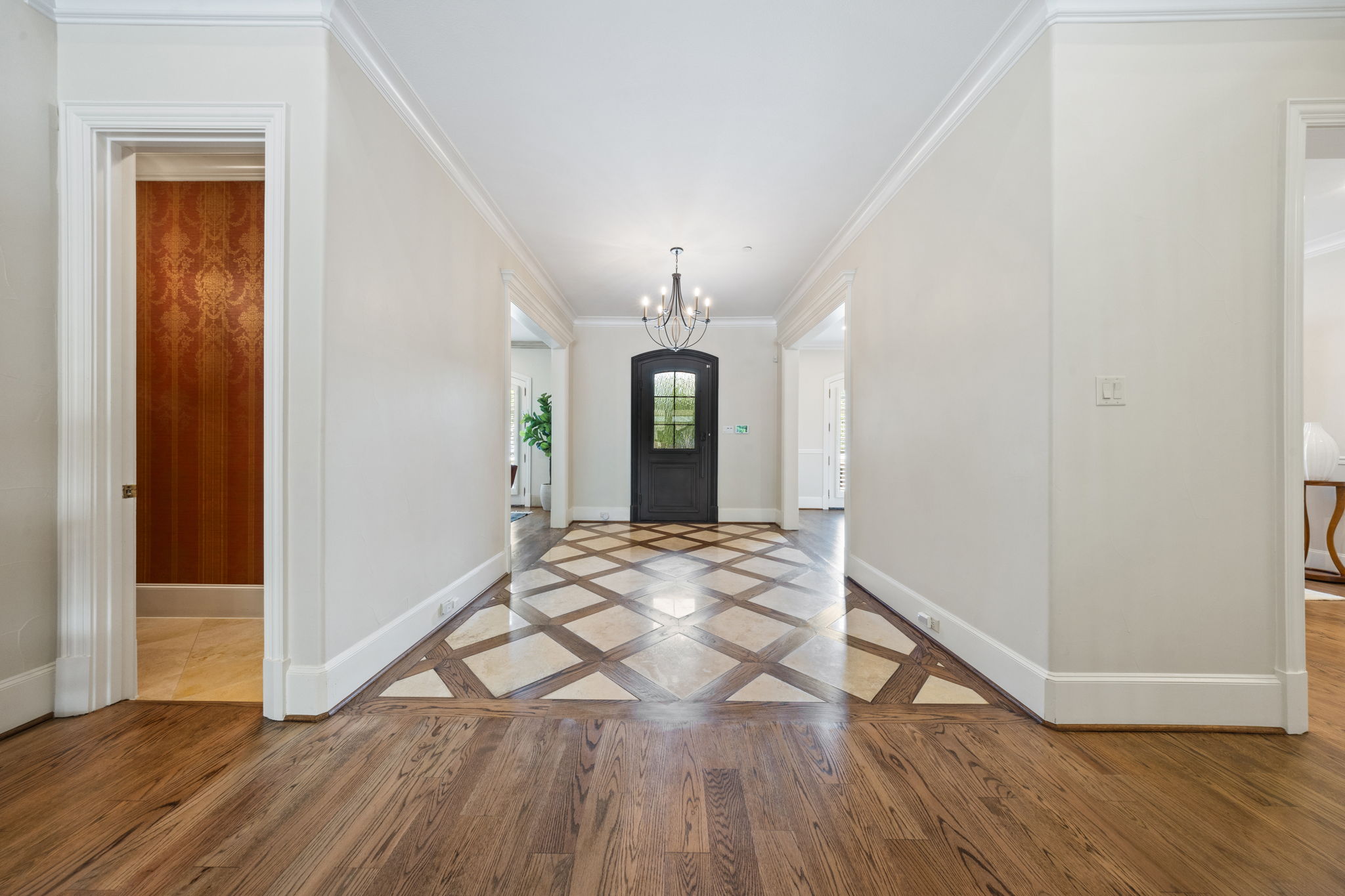  Premier Preston Hollow Location Near Top Private Schools - 物件實景