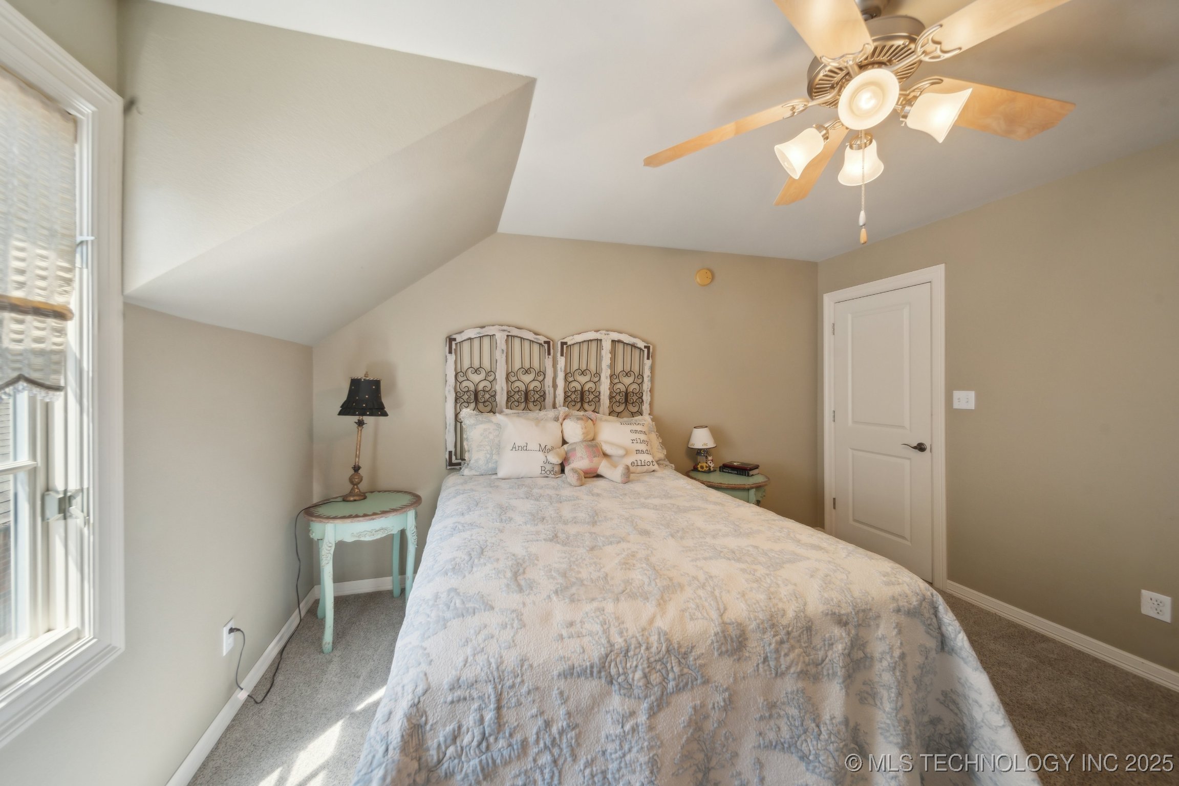 Tulsa, Oklahoma, 74137, United States, 4 Bedrooms Bedrooms, ,4 BathroomsBathrooms,Residential,For Sale,1998158