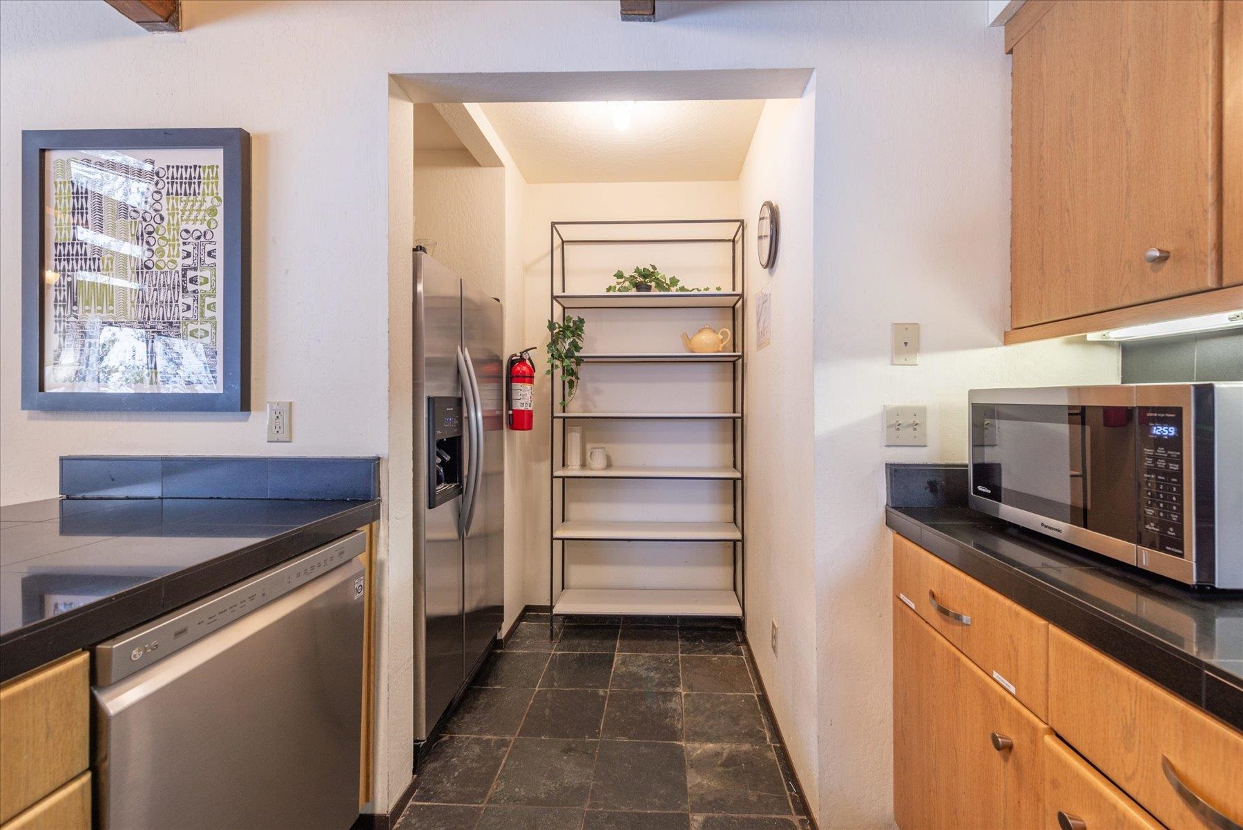 Truckee, California, 96161, United States, 3 Bedrooms Bedrooms, ,2 BathroomsBathrooms,Residential,For Sale,1761913