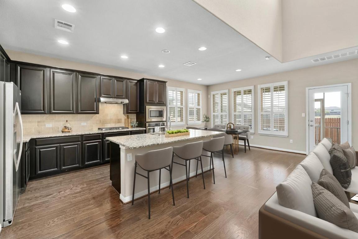 Buda, Texas, 78610, United States, 5 Bedrooms Bedrooms, ,4 BathroomsBathrooms,Residential,For Sale,1962354