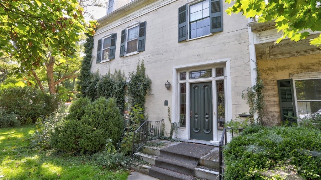 Geneva, New York, 14456, United States, 4 Bedrooms Bedrooms, ,3 BathroomsBathrooms,Residential,For Sale,1901149