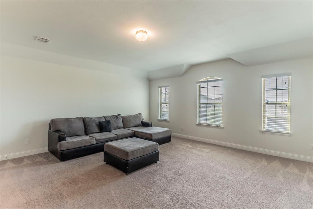 Fort Worth, Texas, 76179, United States, 4 Bedrooms Bedrooms, ,4 BathroomsBathrooms,Residential,For Sale,1978129