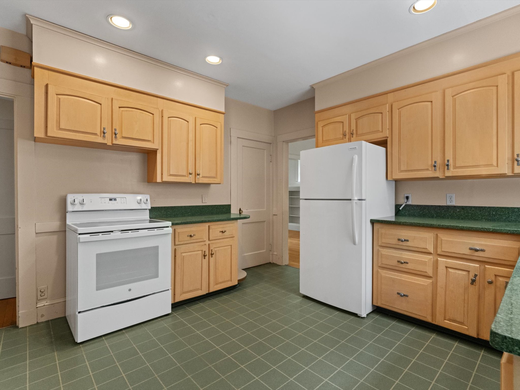  10 Park Lane, Walpole, MA 02032 - 物件實景