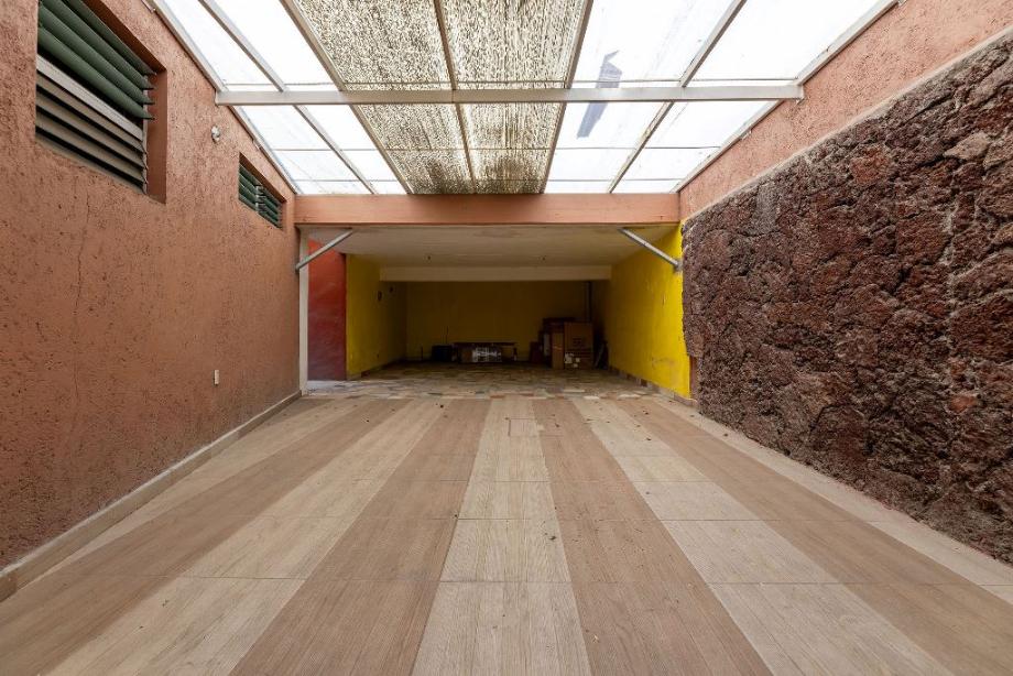 Rafael Checa, Álvaro Obregón, Ciudad de México, 01070, Mexico, 5 Bedrooms Bedrooms, ,3 BathroomsBathrooms,Residential,For Sale,Rafael Checa,1653117