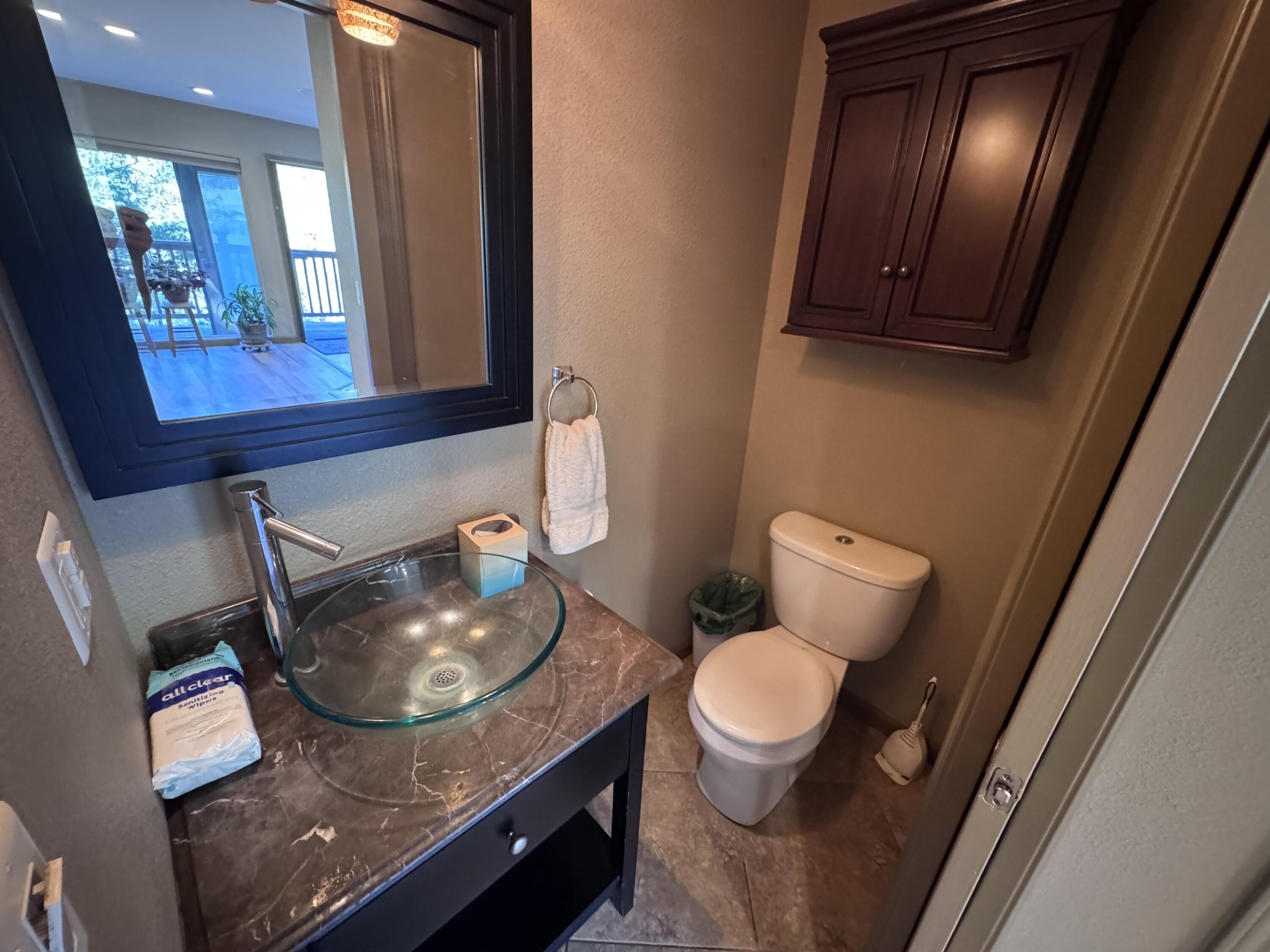 Rogue River, Oregon, 97537, United States, 3 Bedrooms Bedrooms, ,4 BathroomsBathrooms,Residential,For Sale,1982617