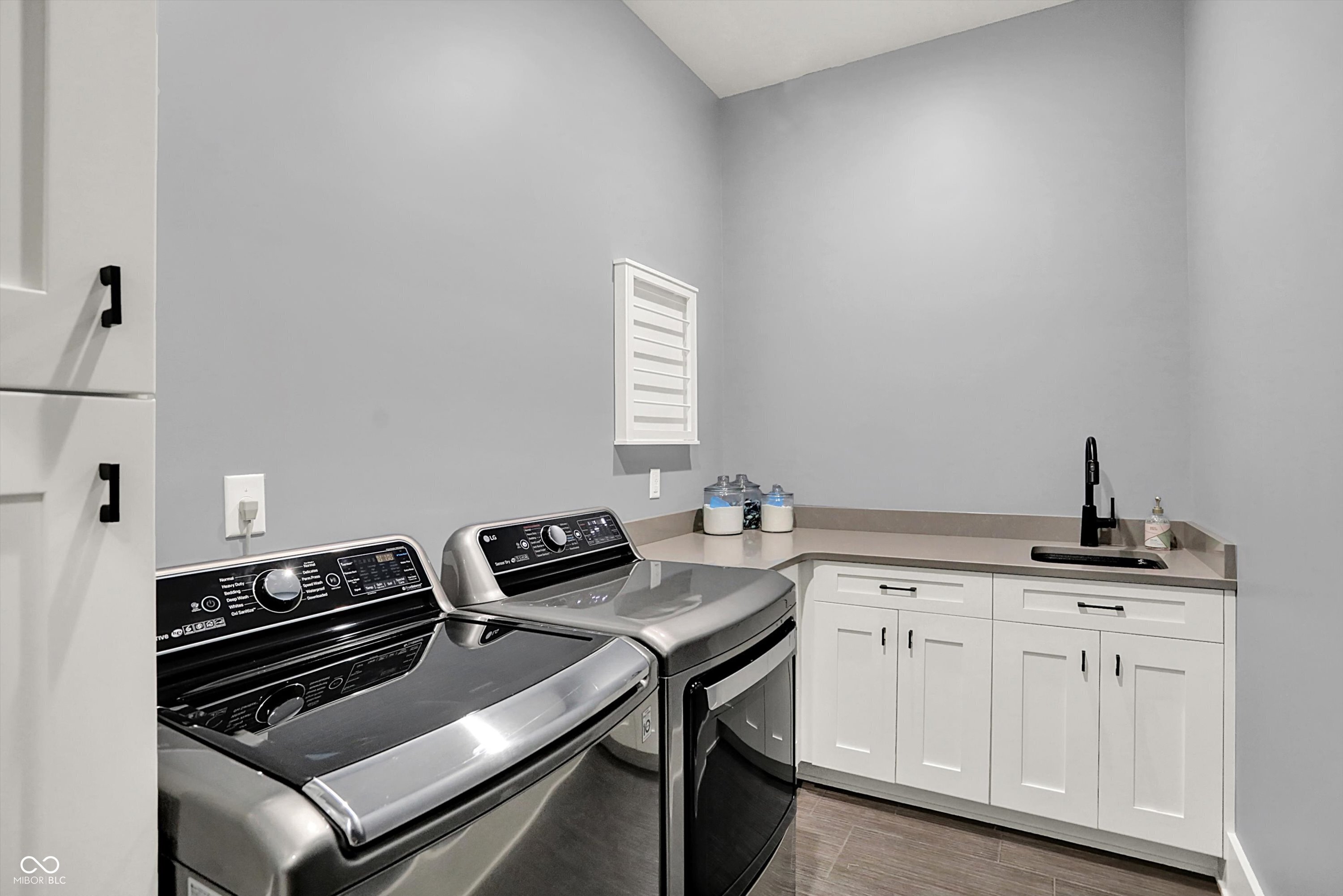 Greenwood, Indiana, 46143, United States, 4 Bedrooms Bedrooms, ,4 BathroomsBathrooms,Residential,For Sale,2020245