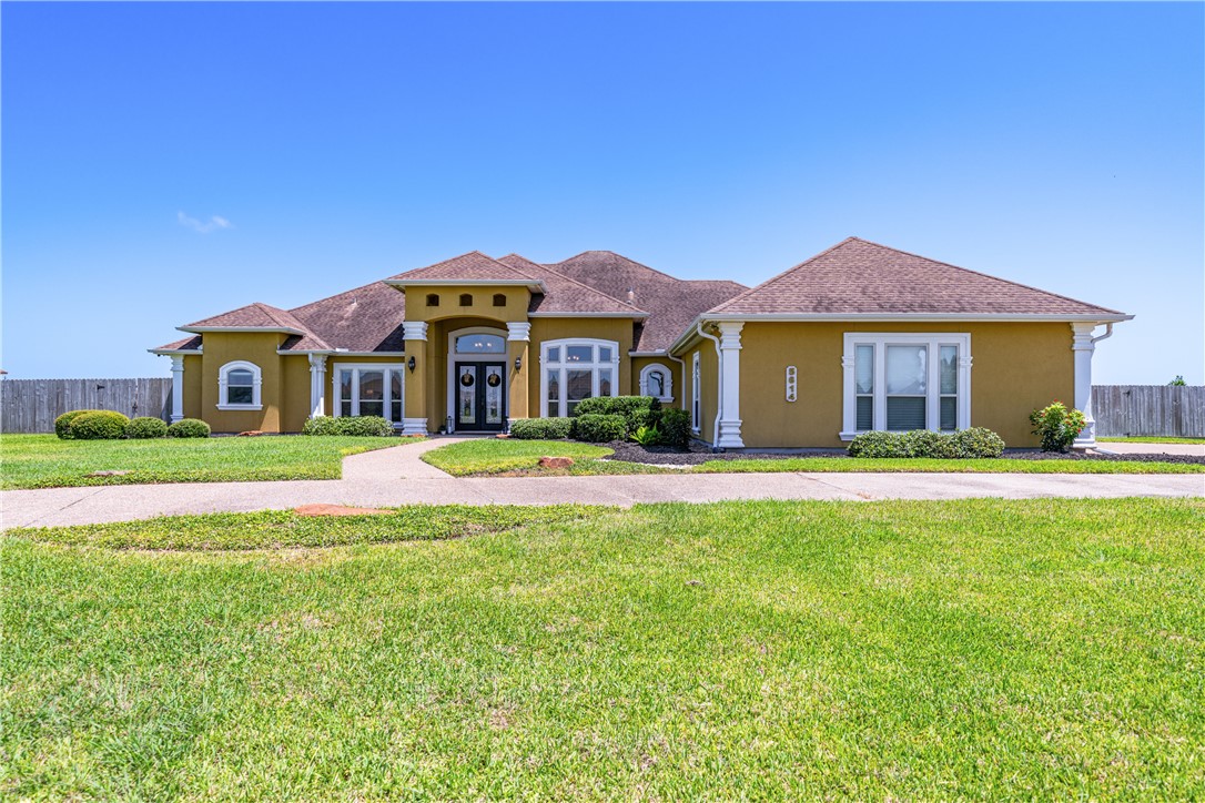Corpus Christi, Texas, 78414, United States, 4 Bedrooms Bedrooms, ,3 BathroomsBathrooms,Residential,For Sale,1985457