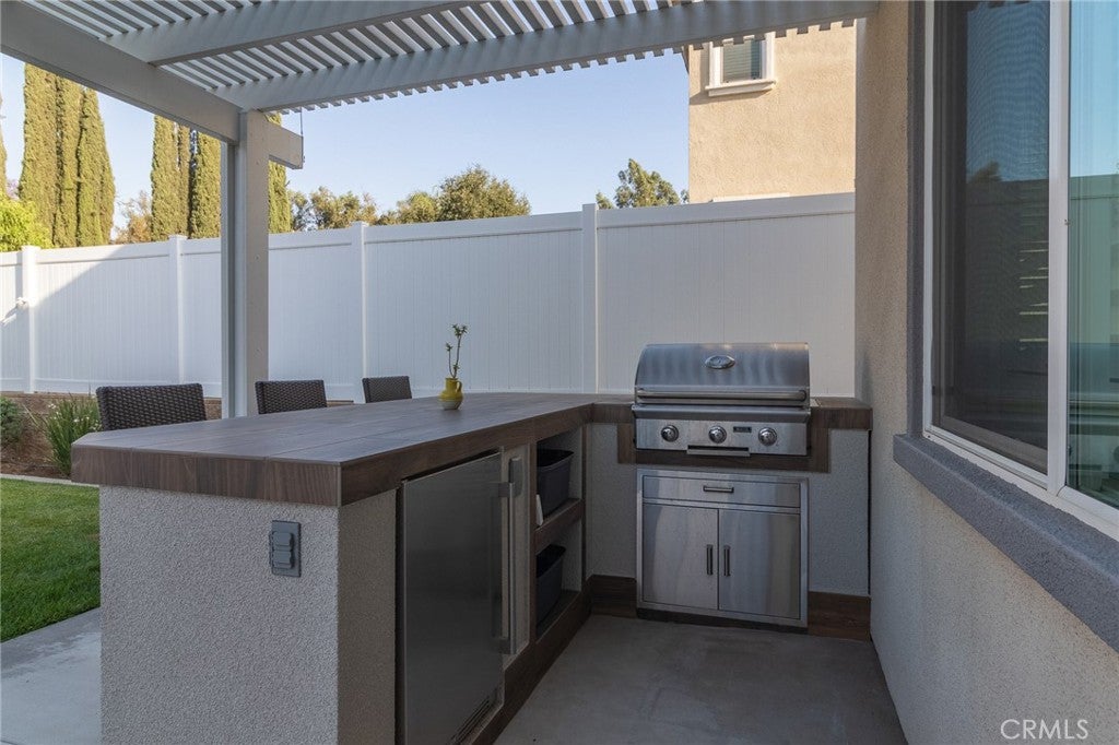 Redlands, California, 92374, United States, 5 Bedrooms Bedrooms, ,4 BathroomsBathrooms,Residential,For Sale,1974798