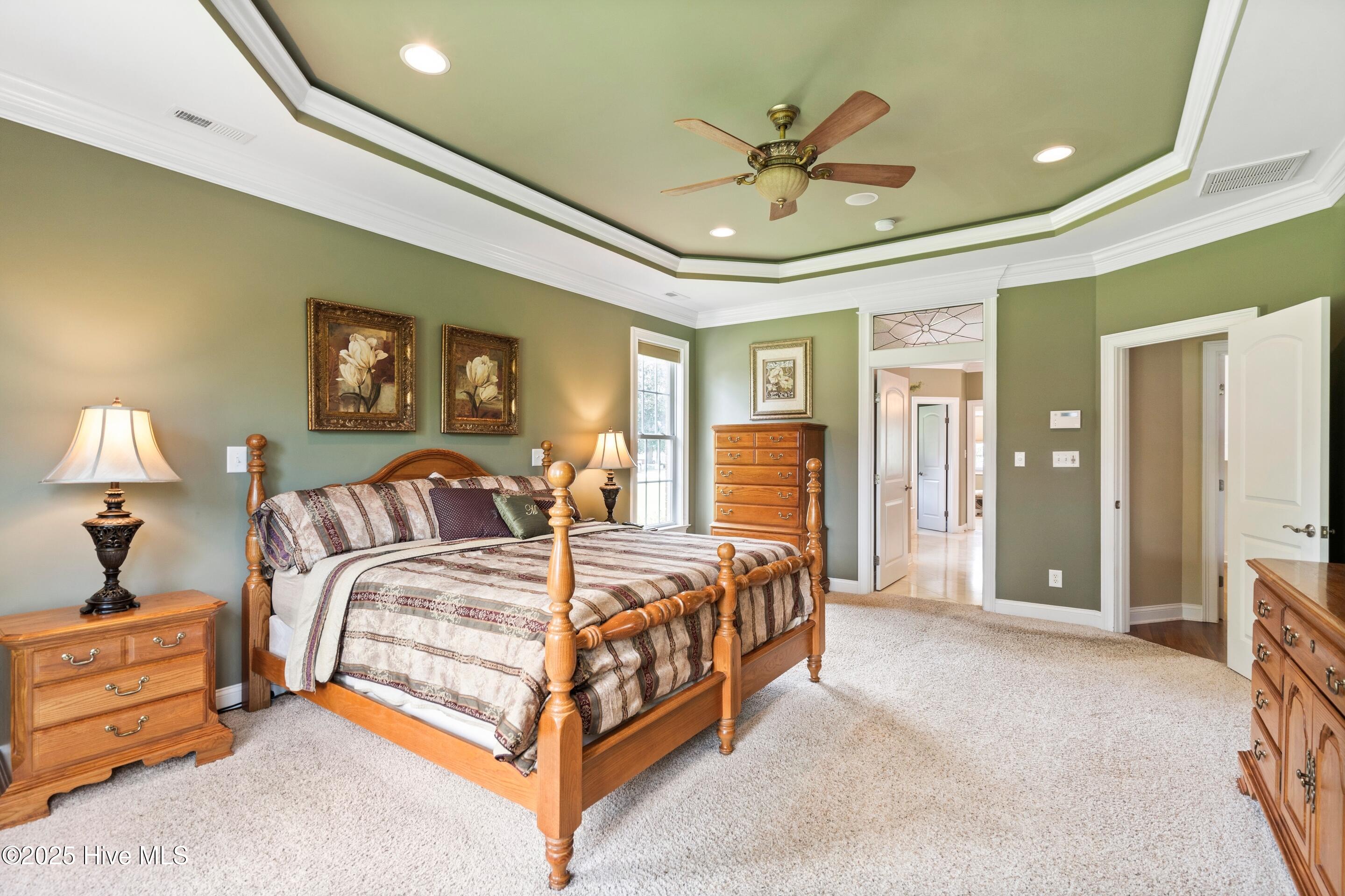Jacksonville, North Carolina, 28540, United States, 5 Bedrooms Bedrooms, ,4 BathroomsBathrooms,Residential,For Sale,1889954