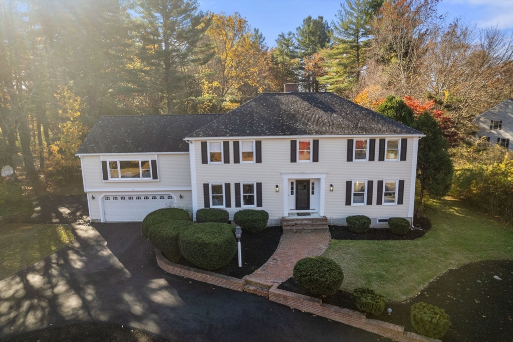 Walpole, Massachusetts, 02081, United States, 4 Bedrooms Bedrooms, ,4 BathroomsBathrooms,Residential,For Sale,1987866