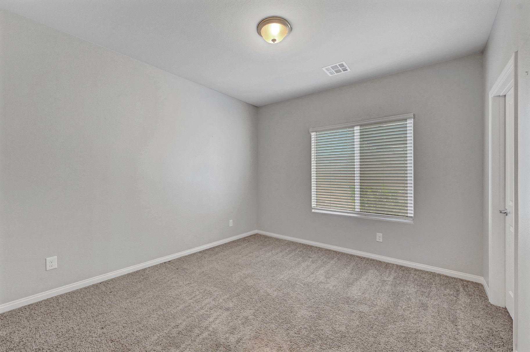  Spacious Valley Vista 5BR with Loft, 3-Car Garage & Premium Lot Size - 物件實景