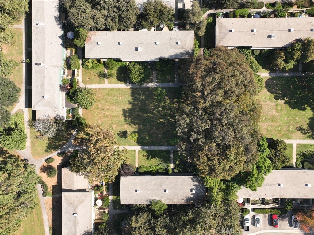 5162 Village Green #96, Los Angeles, California, 90016, United States, 2 Bedrooms Bedrooms, ,1 BathroomBathrooms,Residential,For Sale,5162 Village Green #96,1649469