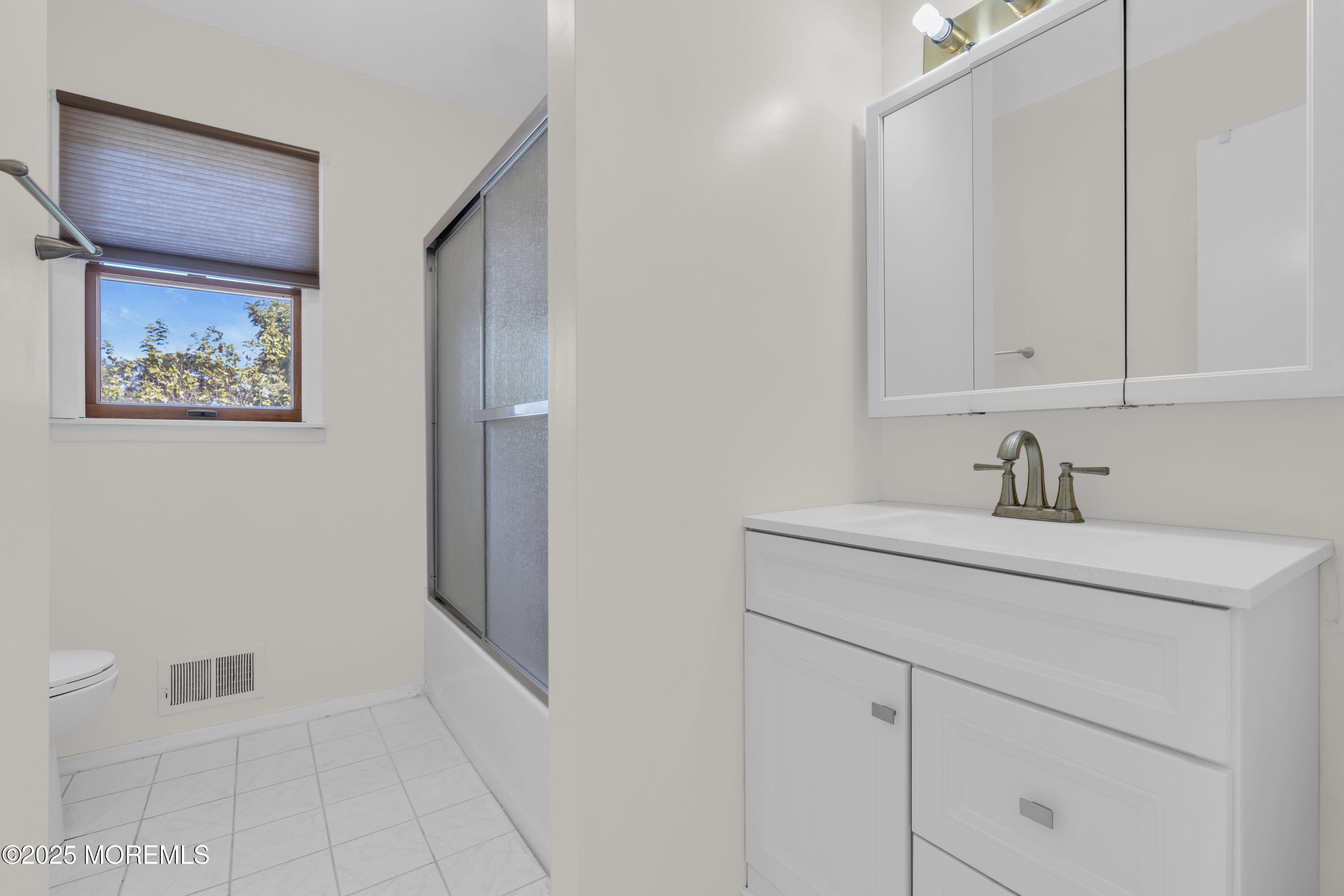 Hazlet, New Jersey, 07734, United States, 4 Bedrooms Bedrooms, ,2 BathroomsBathrooms,Residential,For Sale,1916548
