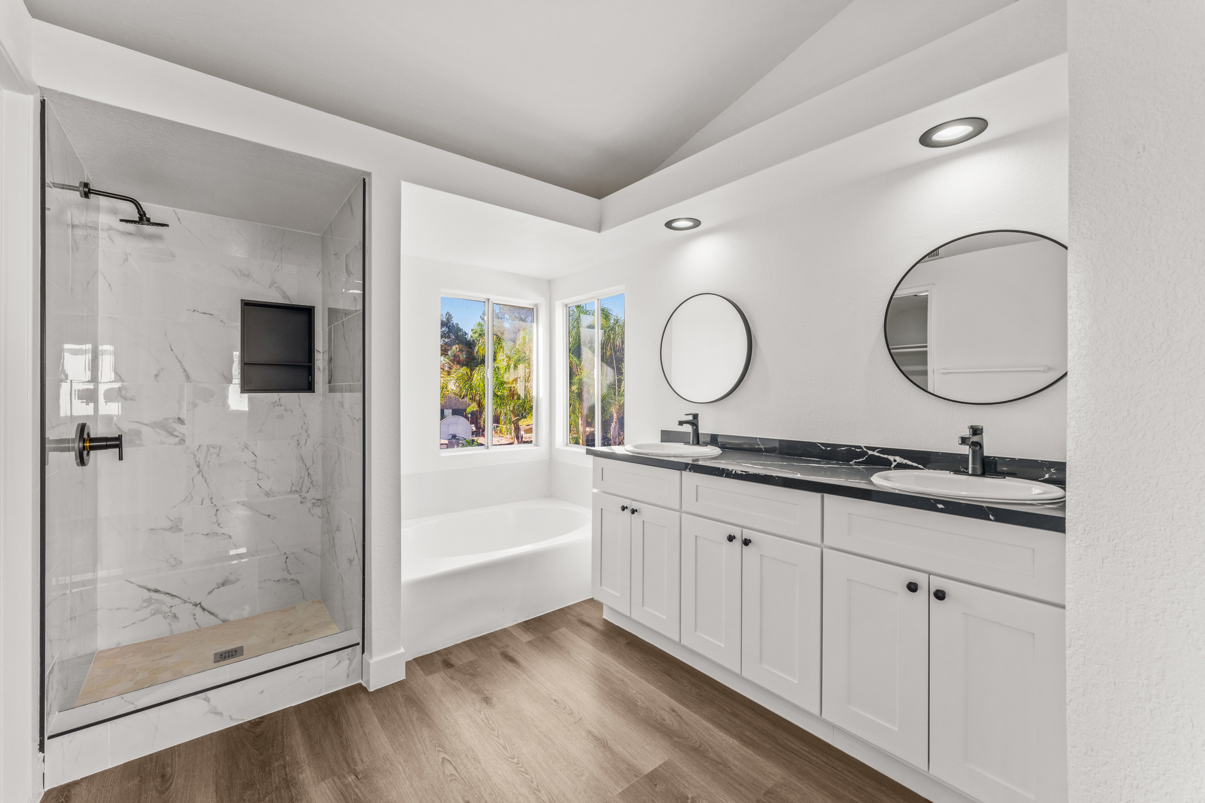 Lake Elsinore, California, 92530, United States, 4 Bedrooms Bedrooms, ,3 BathroomsBathrooms,Residential,For Sale,2005487