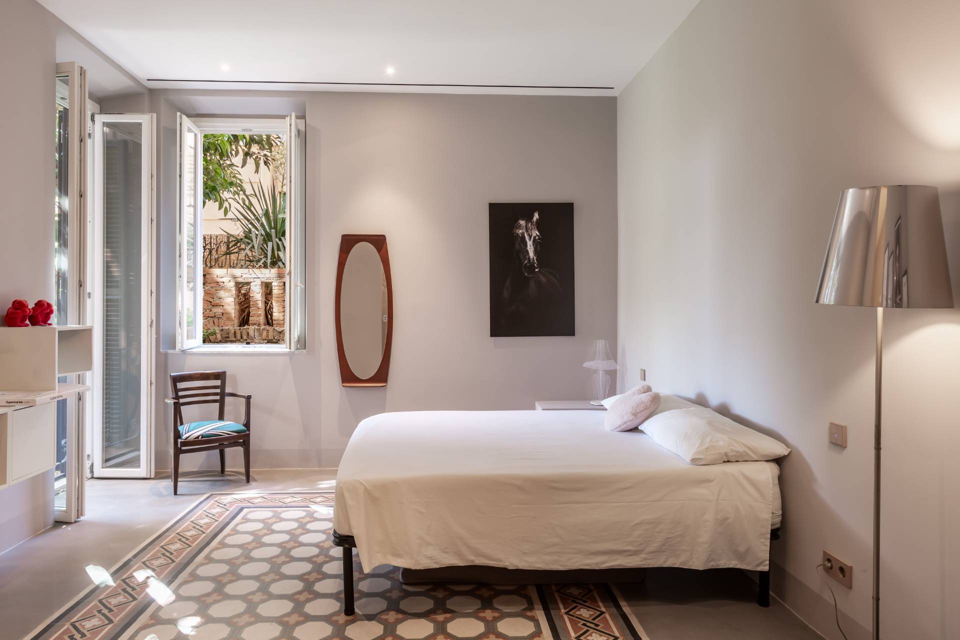 Roma, Roma, 00100, IT, 3 Bedrooms Bedrooms, ,3 BathroomsBathrooms,Residential,For Sale,1989114