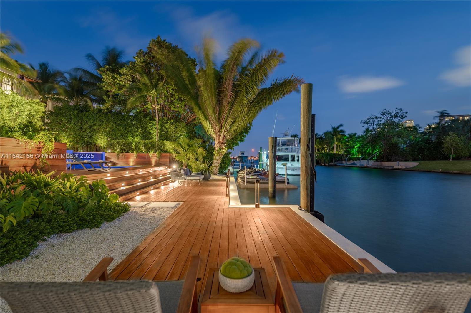 Miami, Florida, 33137, United States, 6 Bedrooms Bedrooms, ,7 BathroomsBathrooms,Residential,For Sale,1903270