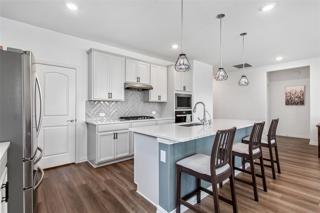 Anna, Texas, 75409, United States, 5 Bedrooms Bedrooms, ,3 BathroomsBathrooms,Residential,For Sale,1896421