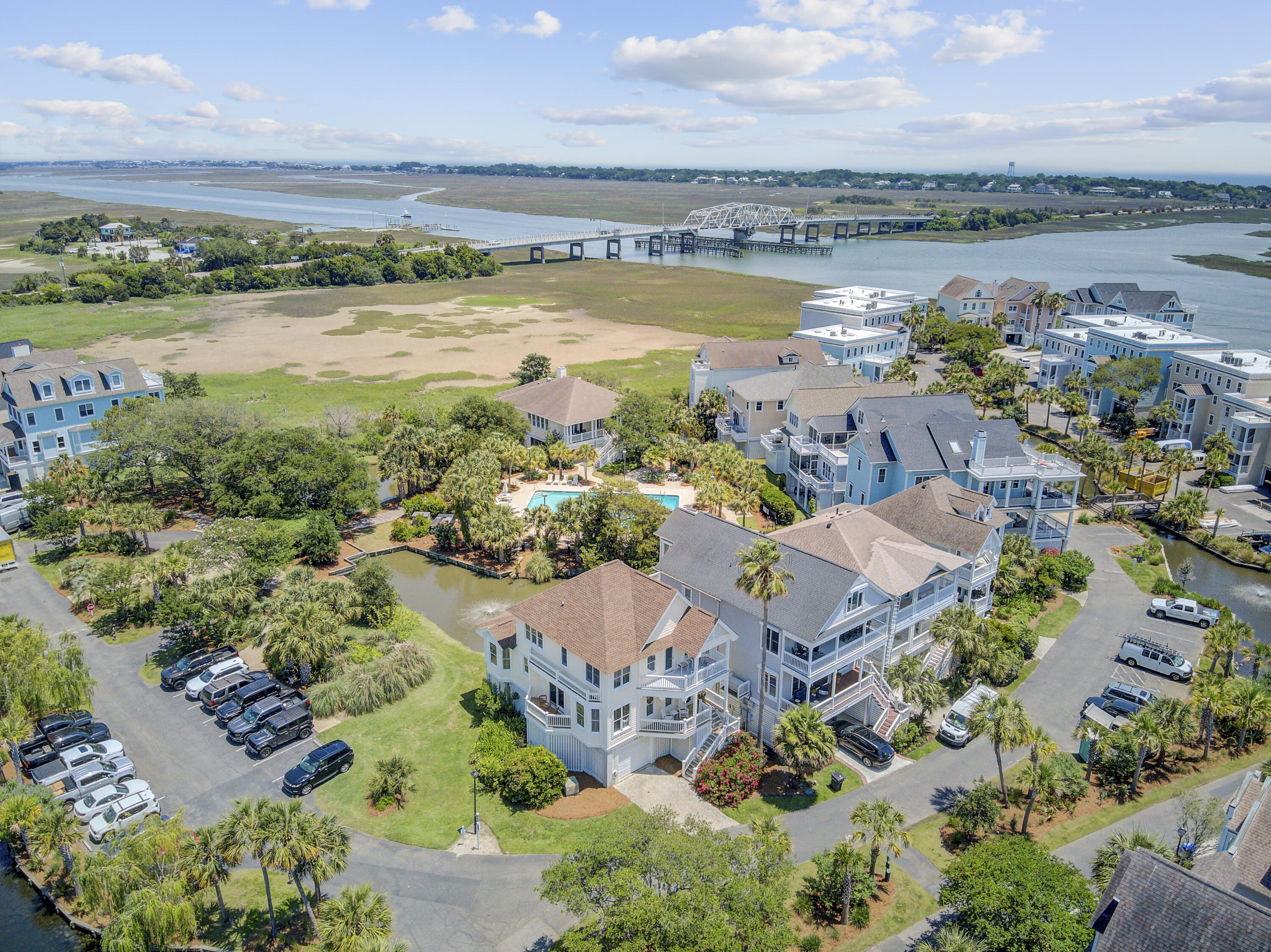 Mount Pleasant, South Carolina, 29464, United States, 4 Bedrooms Bedrooms, ,4 BathroomsBathrooms,Residential,For Sale,1826334