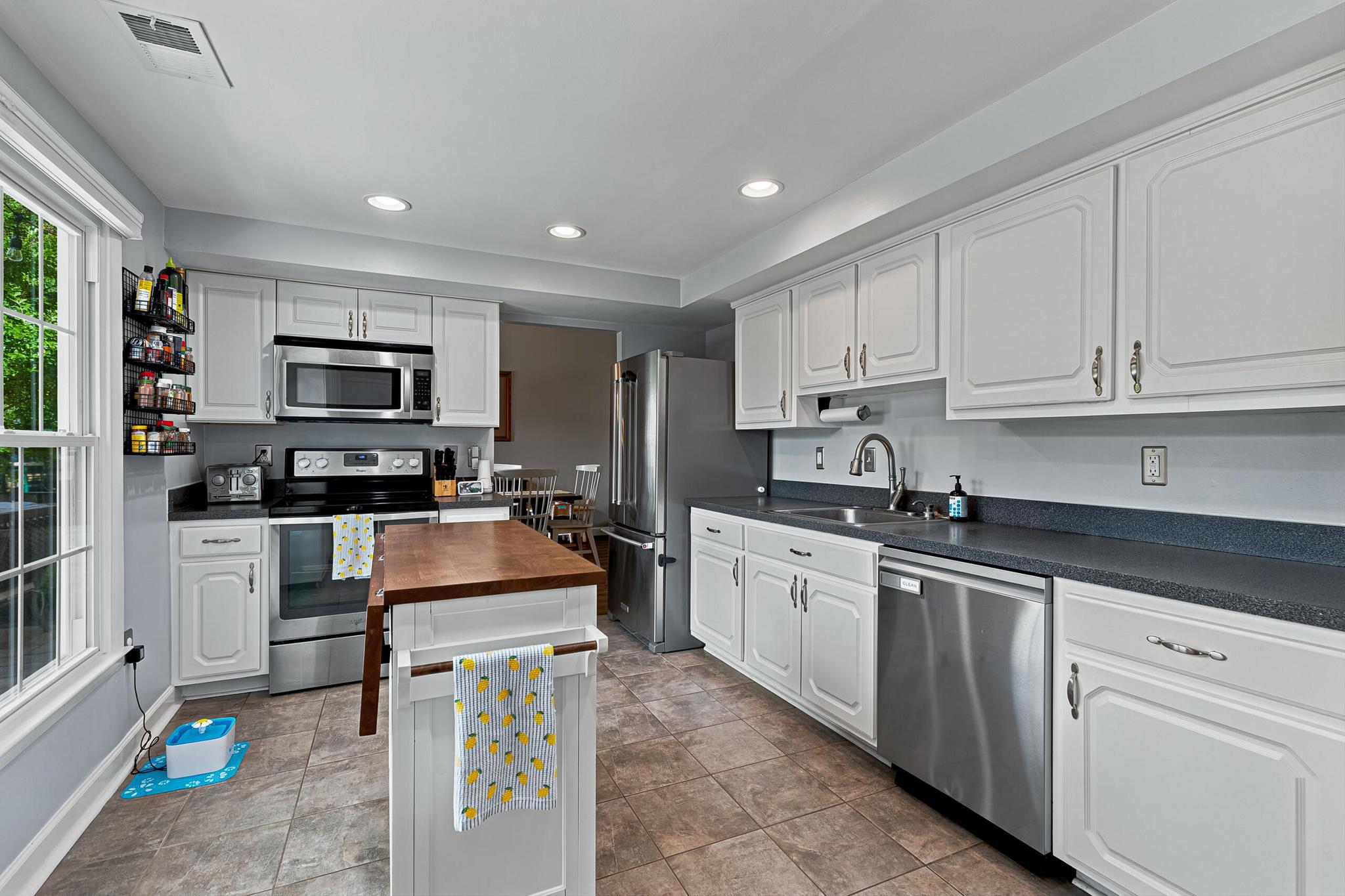  12728 Builders Road, Herndon, VA, 20170 - 物件實景