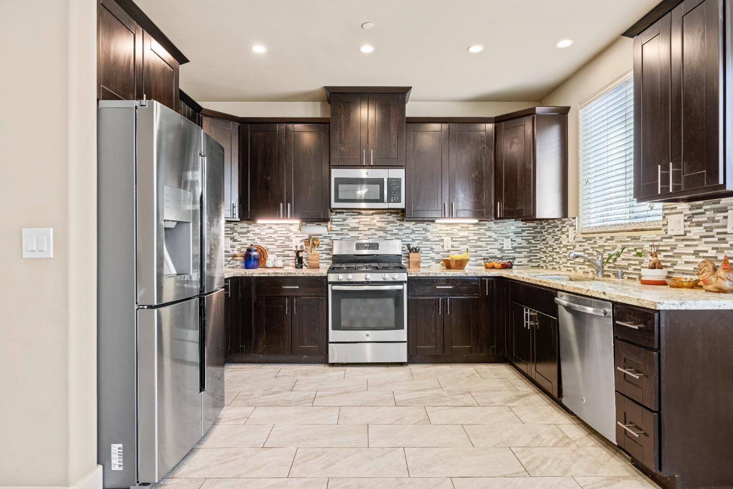 Placerville, California, 95667, United States, 4 Bedrooms Bedrooms, ,3 BathroomsBathrooms,Residential,For Sale,1973670