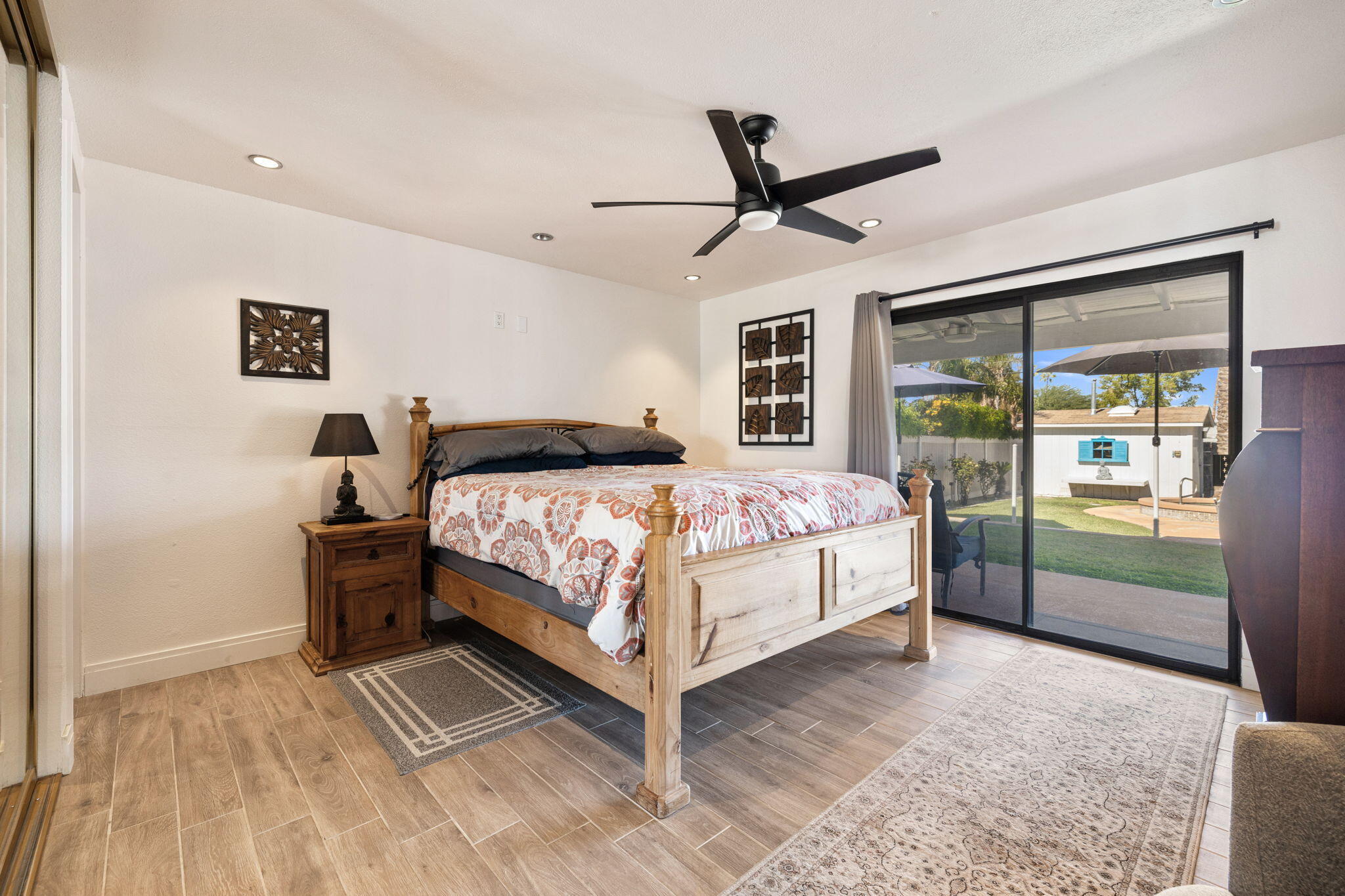 Palm Desert, California, 92260, United States, 3 Bedrooms Bedrooms, ,2 BathroomsBathrooms,Residential,For Sale,1989657