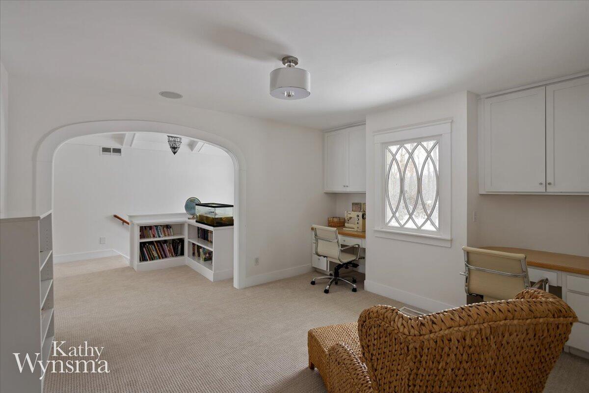 East Grand Rapids, Michigan, 49506, United States, 5 Bedrooms Bedrooms, ,5 BathroomsBathrooms,Residential,For Sale,1933647