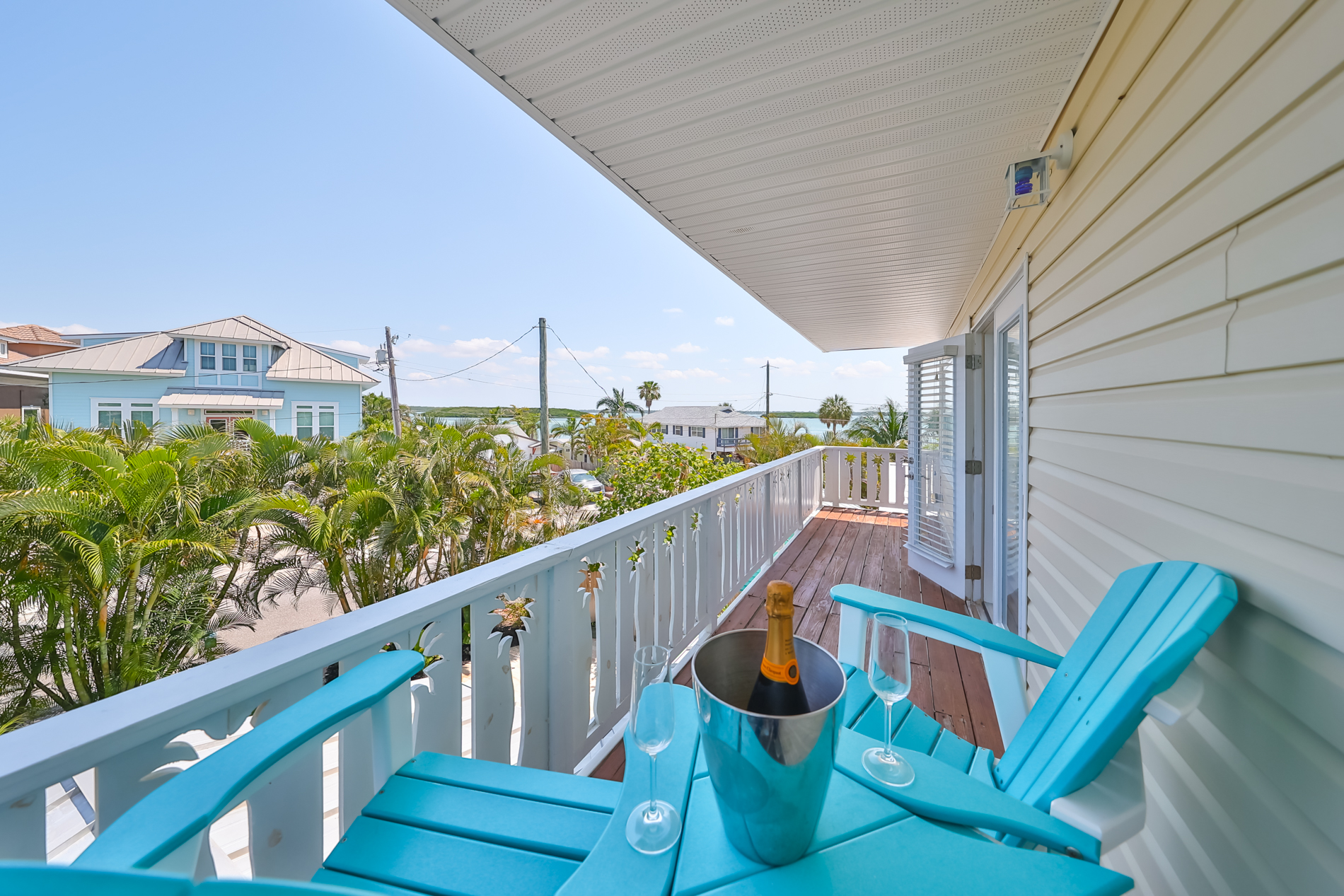 Madeira Beach, Florida, 33708, United States, 2 Bedrooms Bedrooms, ,2 BathroomsBathrooms,Residential,For Sale,1977709