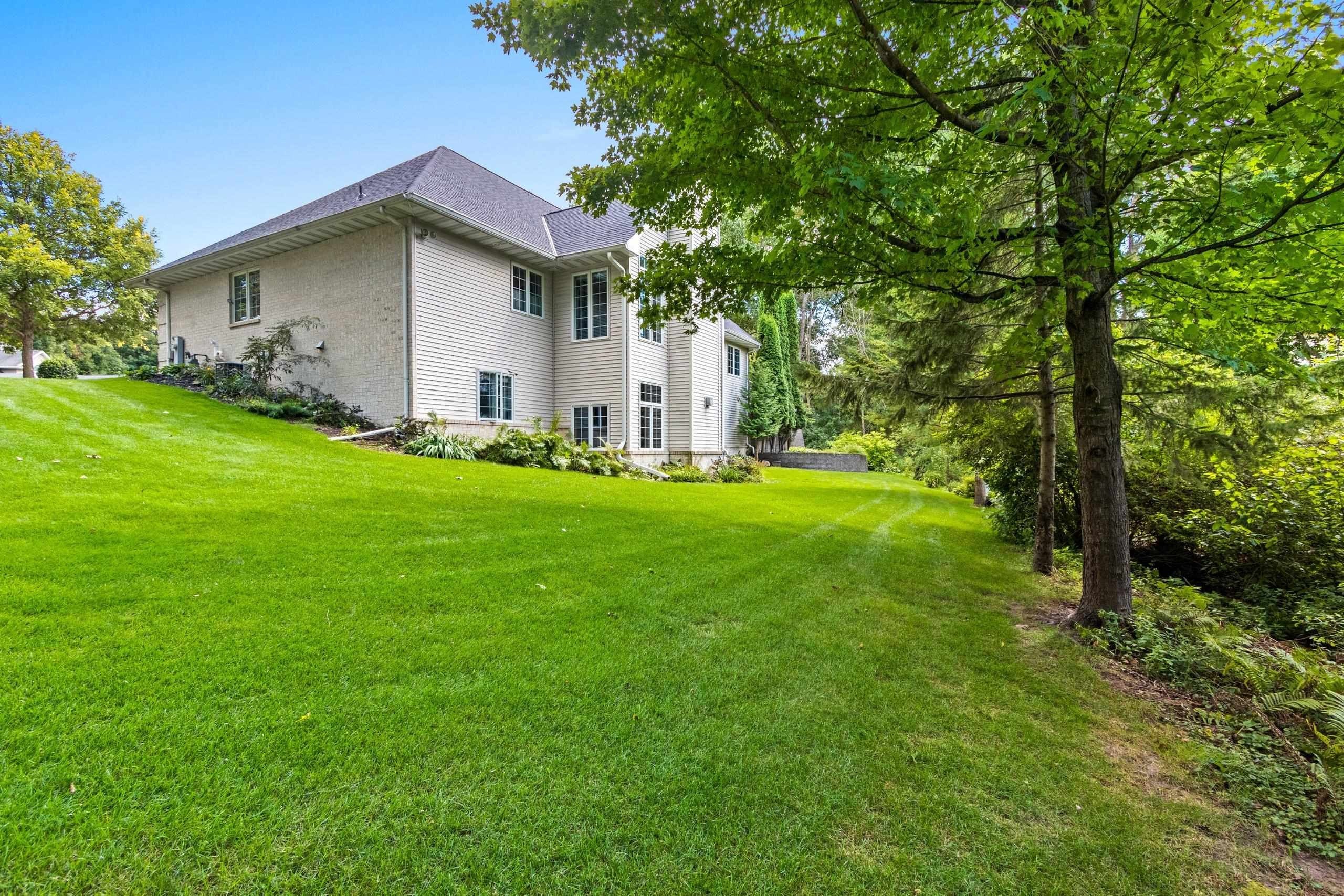 GREEN BAY, Wisconsin, 54302-5254, United States, 5 Bedrooms Bedrooms, ,4 BathroomsBathrooms,Residential,For Sale,1920394