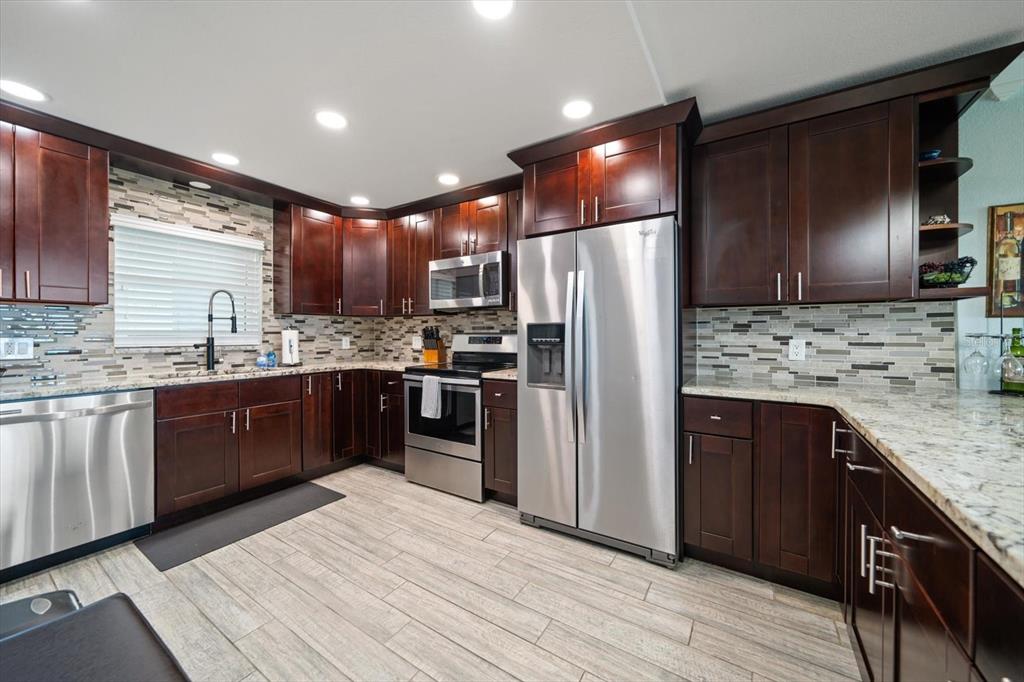 Clearwater, Florida, 33767, United States, 1 Bedroom Bedrooms, ,2 BathroomsBathrooms,Residential,For Sale,1849929
