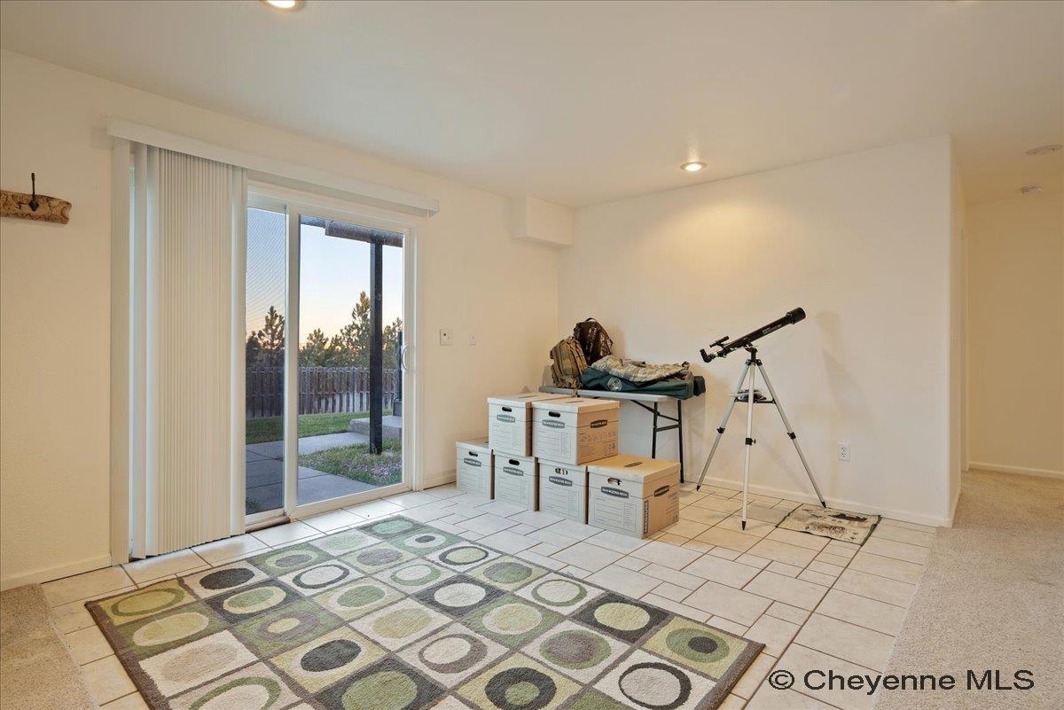 Cheyenne, Wyoming, 82007, United States, 5 Bedrooms Bedrooms, ,3 BathroomsBathrooms,Residential,For Sale,1993548