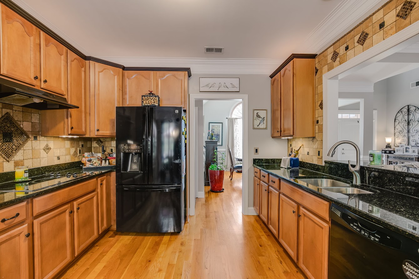 Whitesburg, Georgia, 30185, United States, 4 Bedrooms Bedrooms, ,3 BathroomsBathrooms,Residential,For Sale,1977664