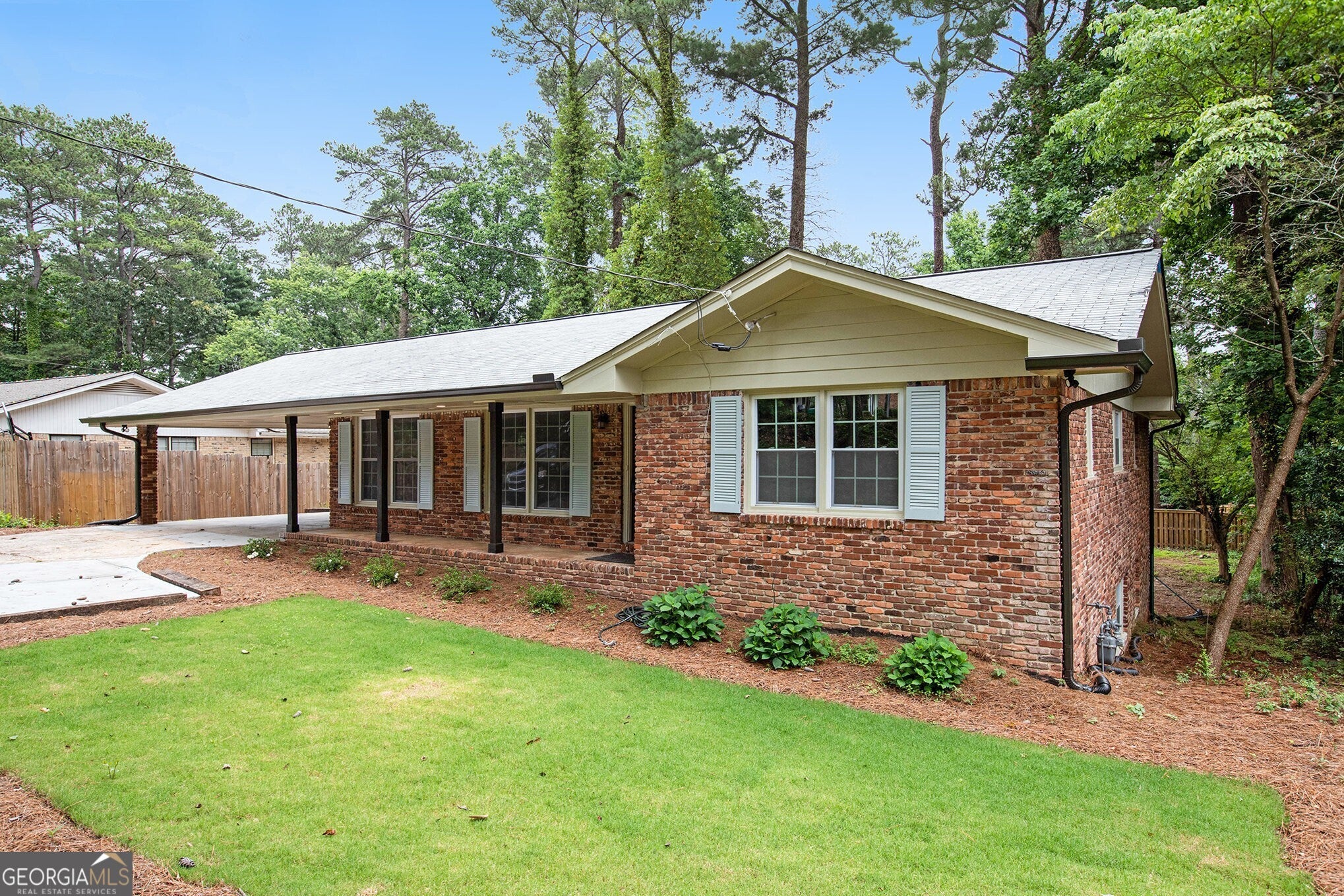 Dunwoody, Georgia, 30360, United States, 3 Bedrooms Bedrooms, ,2 BathroomsBathrooms,Residential,For Sale,1859063