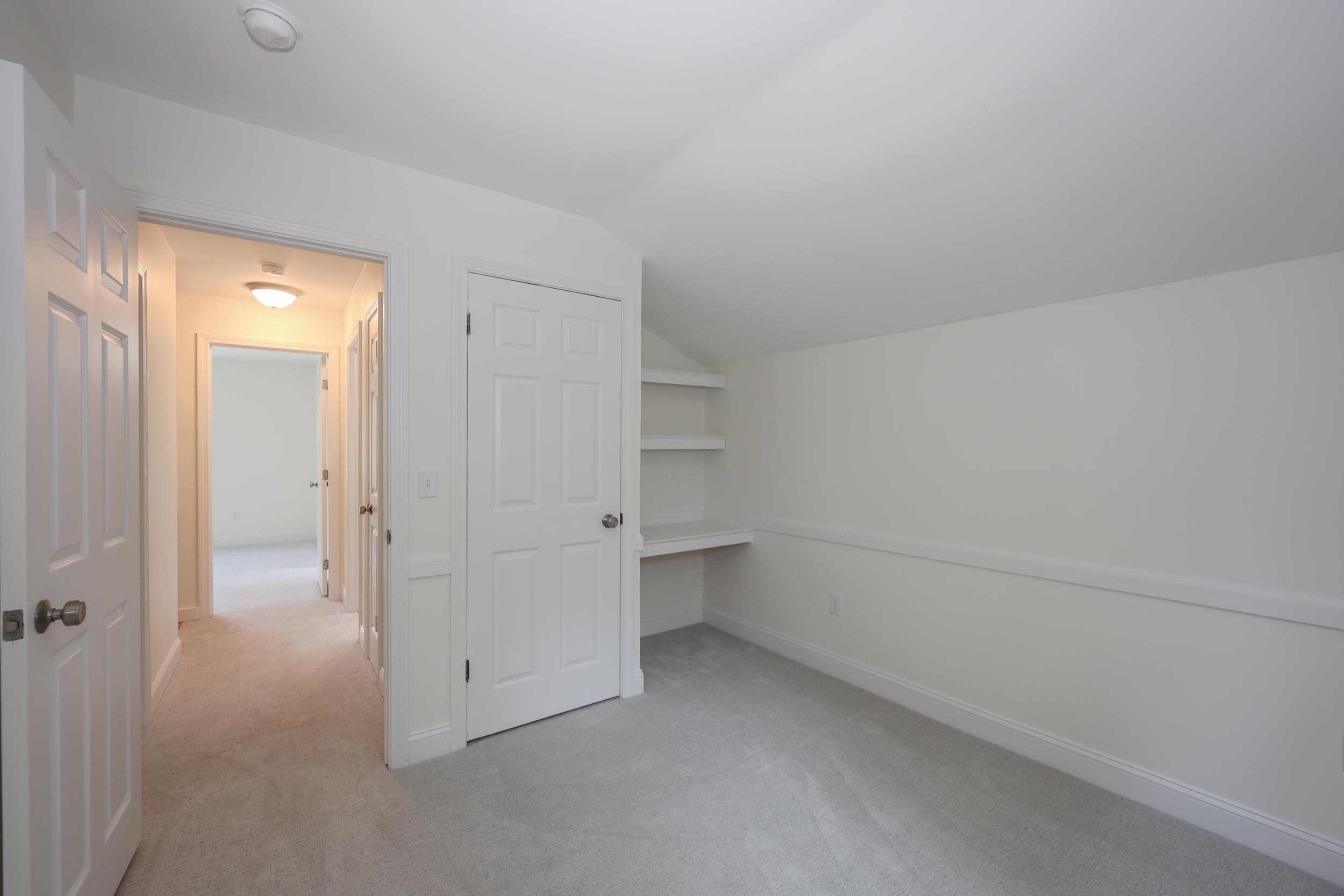 Wilton, New Hampshire, 03086, United States, 3 Bedrooms Bedrooms, ,2 BathroomsBathrooms,Residential,For Sale,1940505