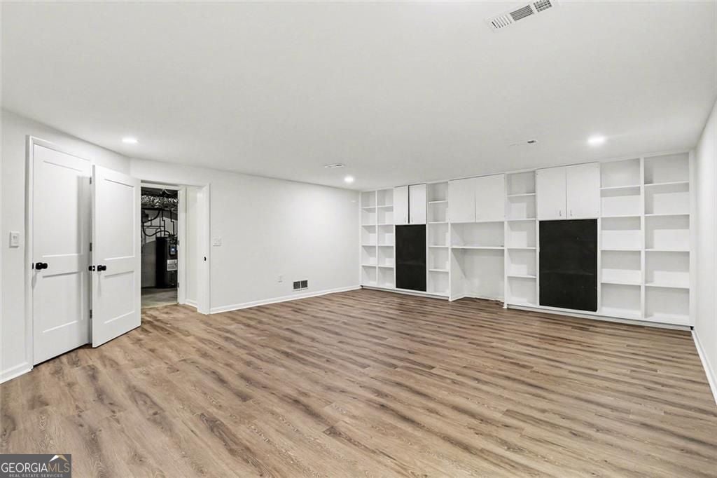 Atlanta, Georgia, 30345, United States, 4 Bedrooms Bedrooms, ,3 BathroomsBathrooms,Residential,For Sale,2015198