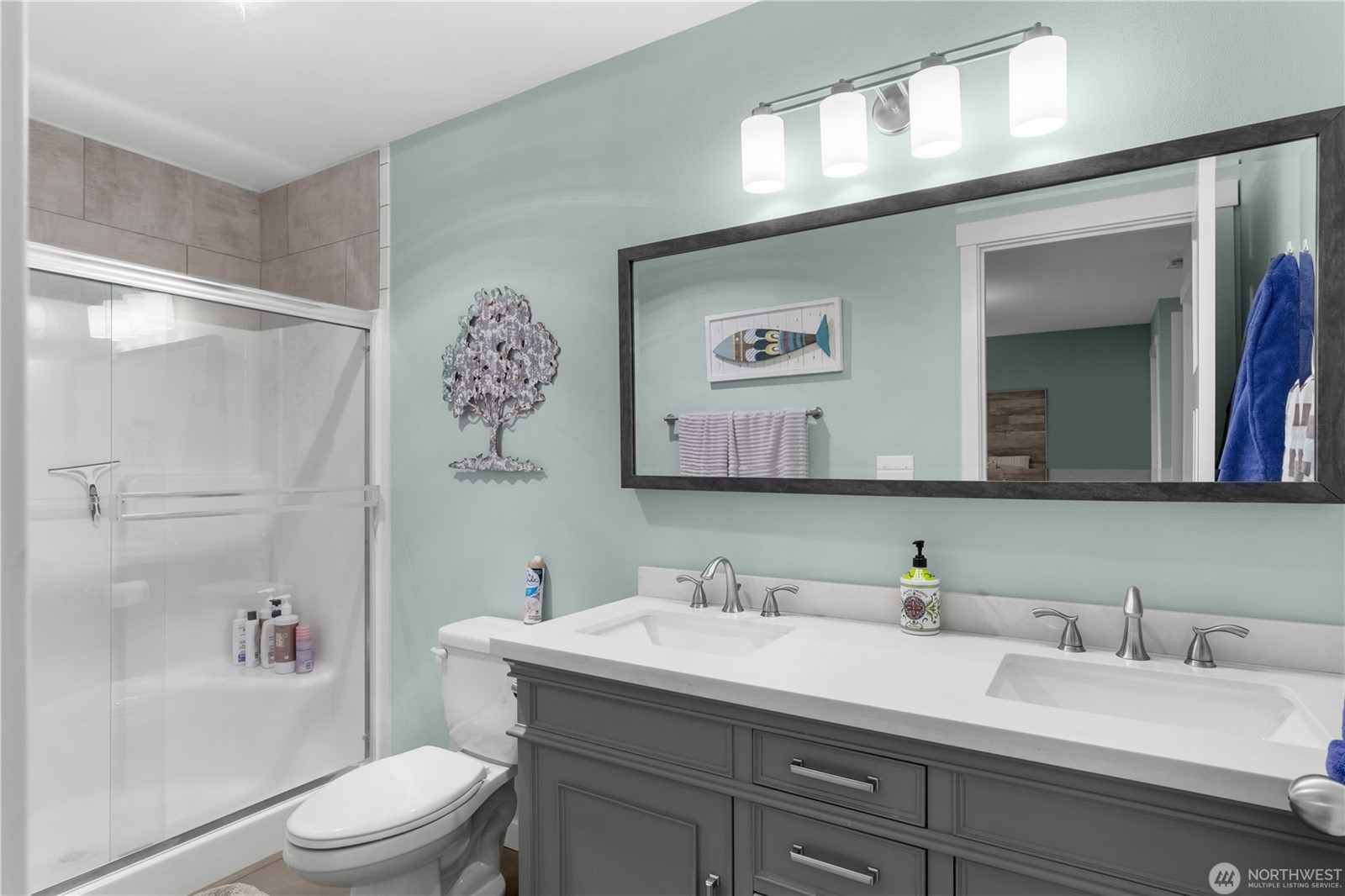 Long Beach, Washington, 98631, United States, 3 Bedrooms Bedrooms, ,2 BathroomsBathrooms,Residential,For Sale,2010385