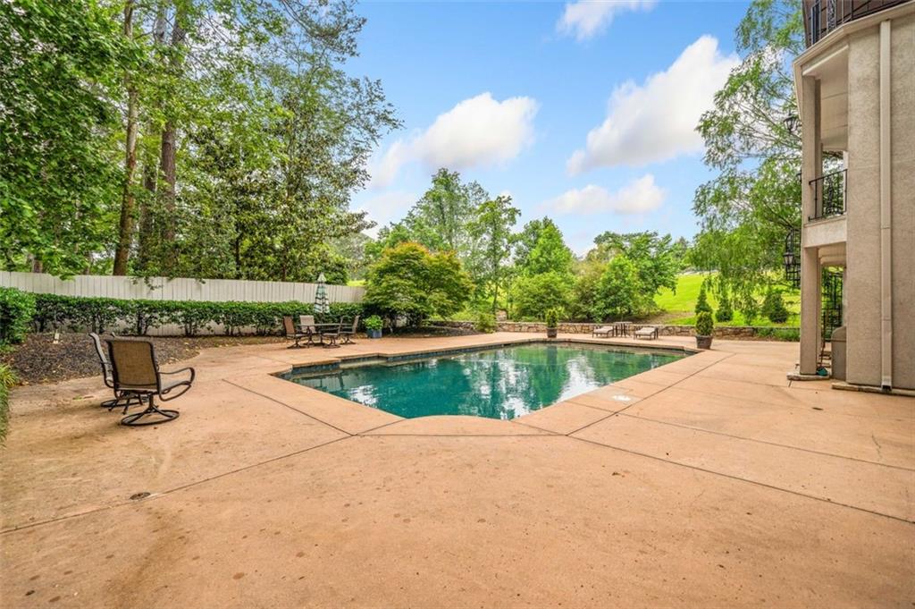 Marietta, Georgia, 30067, United States, 5 Bedrooms Bedrooms, ,5 BathroomsBathrooms,Residential,For Sale,1827290