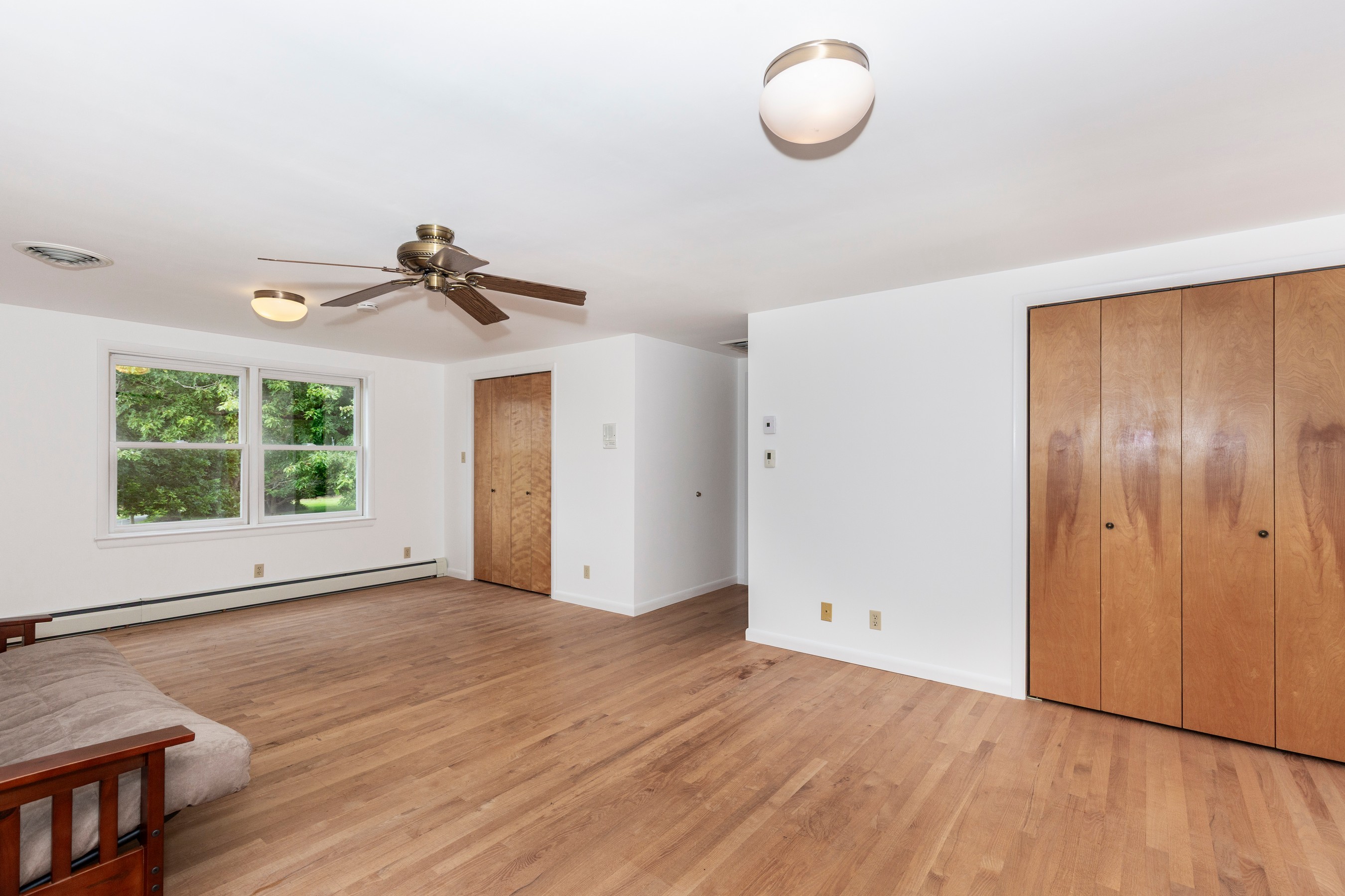  NONE AVAILABLE - 物件實景