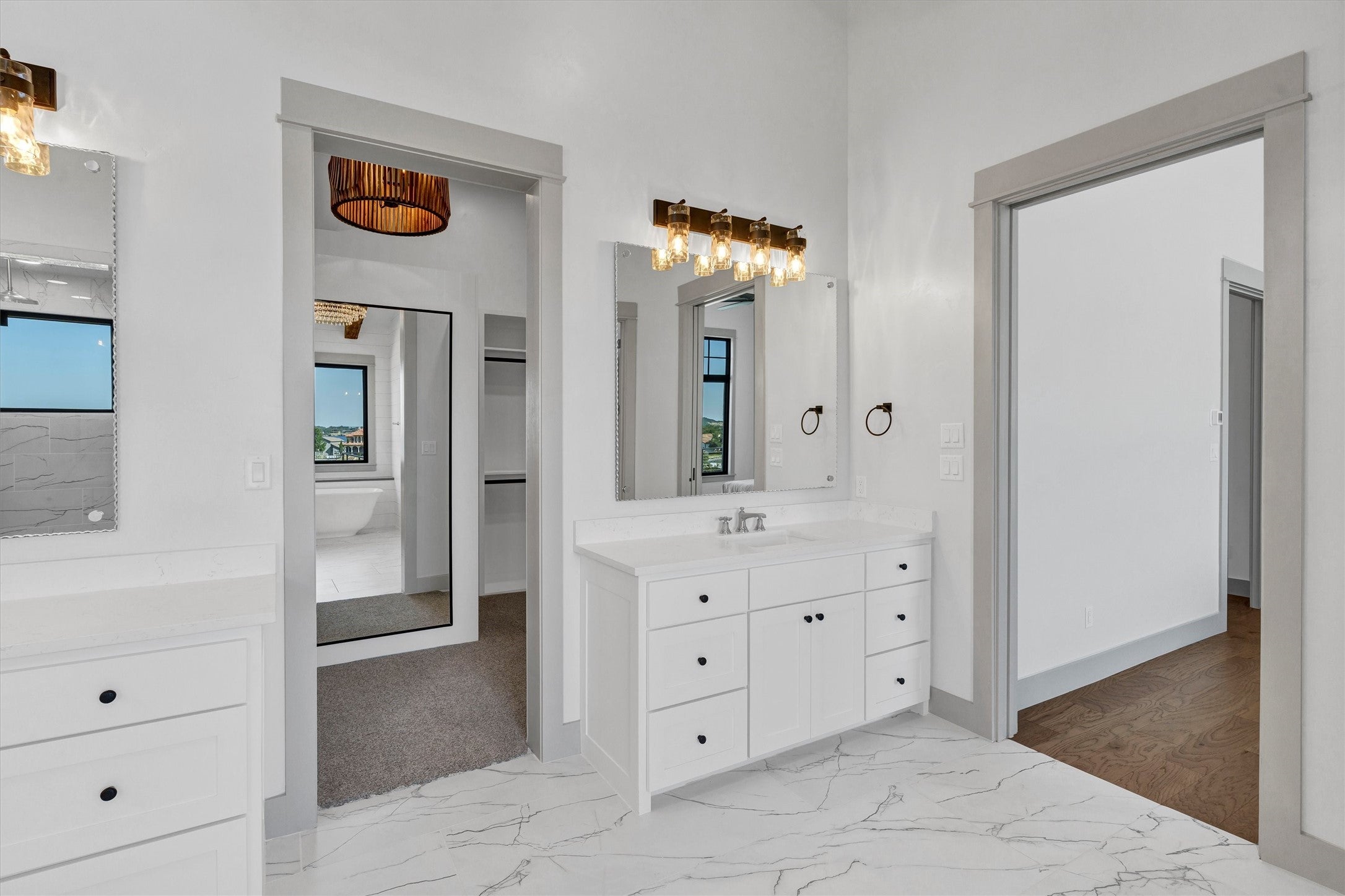 Graford, Texas, 76449, United States, 5 Bedrooms Bedrooms, ,6 BathroomsBathrooms,Residential,For Sale,1980224