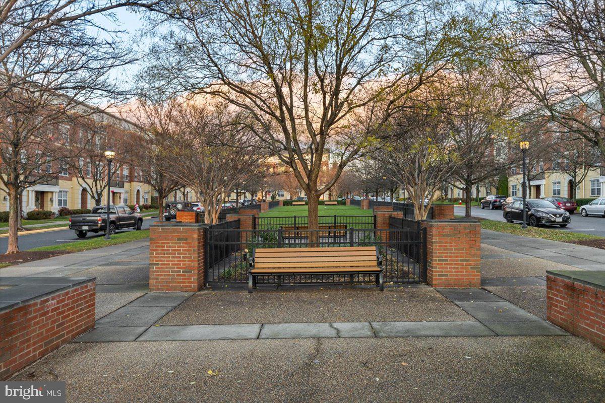 Leesburg, Virginia, 20176, United States, 3 Bedrooms Bedrooms, ,4 BathroomsBathrooms,Residential,For Sale,2003528