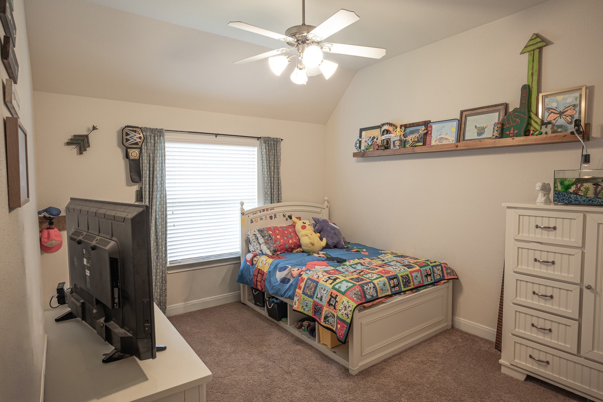 Angleton, Texas, 77515, United States, 4 Bedrooms Bedrooms, ,2 BathroomsBathrooms,Residential,For Sale,2049018