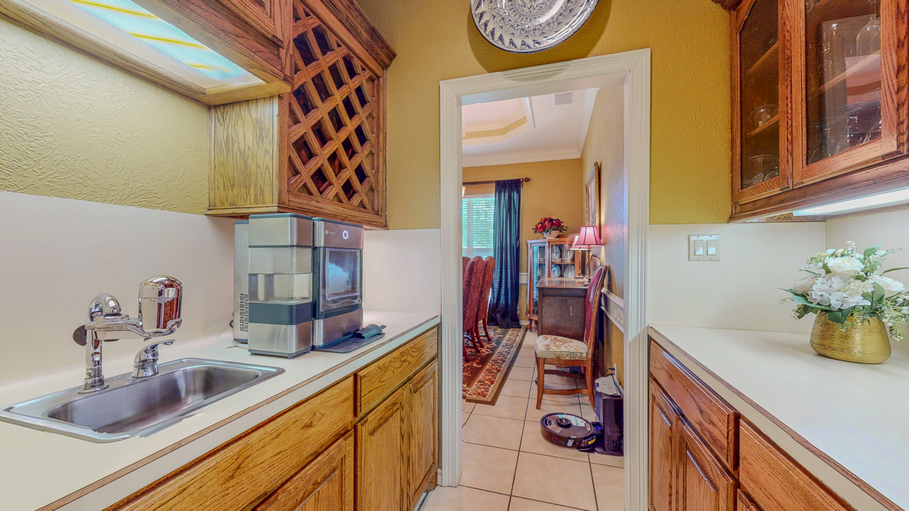 Beaumont, Texas, 77707, United States, 4 Bedrooms Bedrooms, ,Residential,For Sale,1941725
