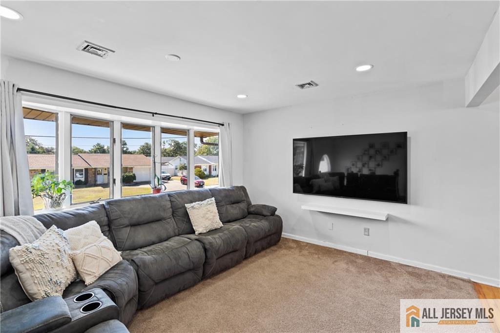 Monroe, New Jersey, 08831, United States, 3 Bedrooms Bedrooms, ,3 BathroomsBathrooms,Residential,For Sale,1982865